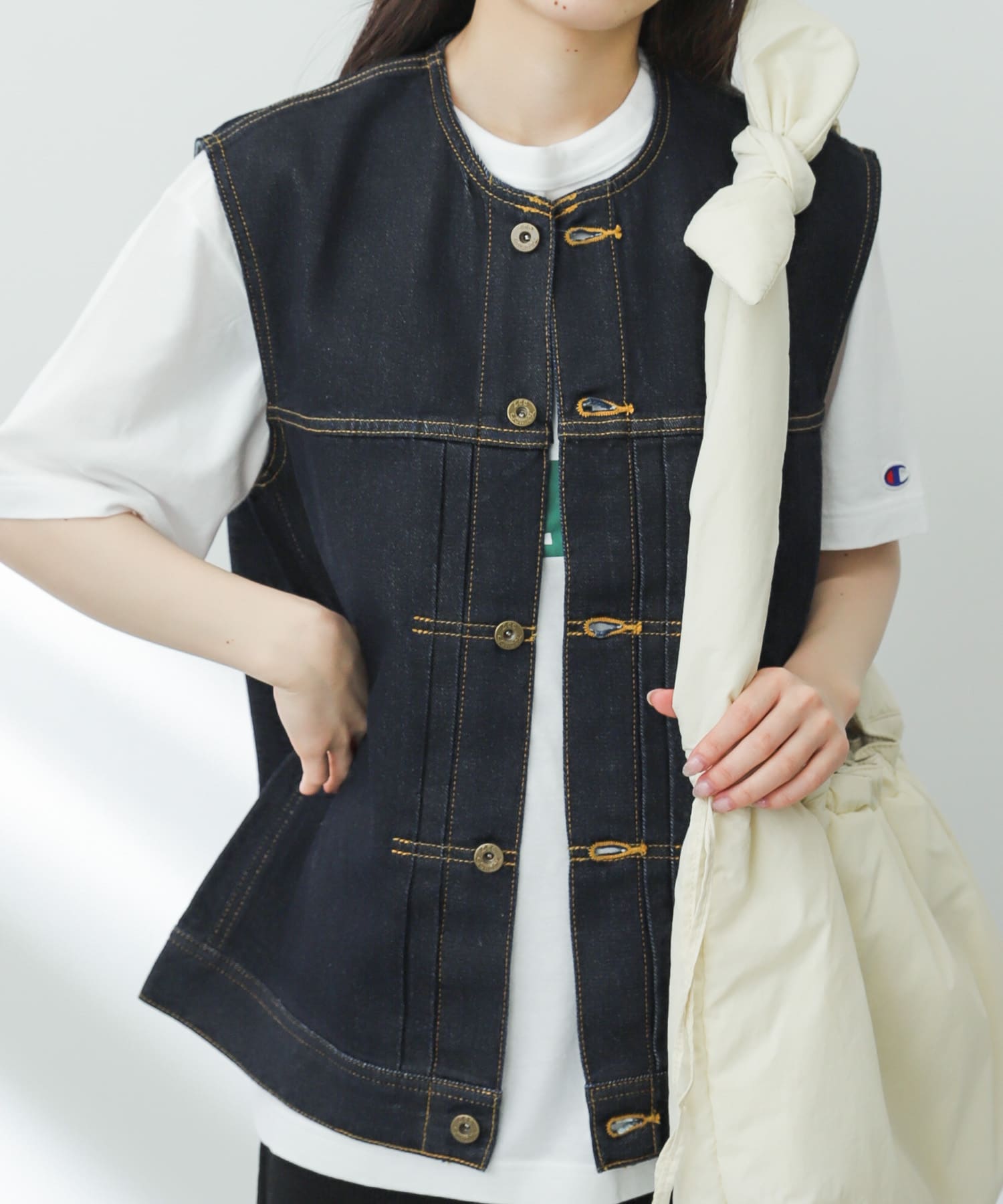 Lee デニムベスト Lee - Lee☆デニムベストの通販 by トラトラ's shop｜リーならラクマ