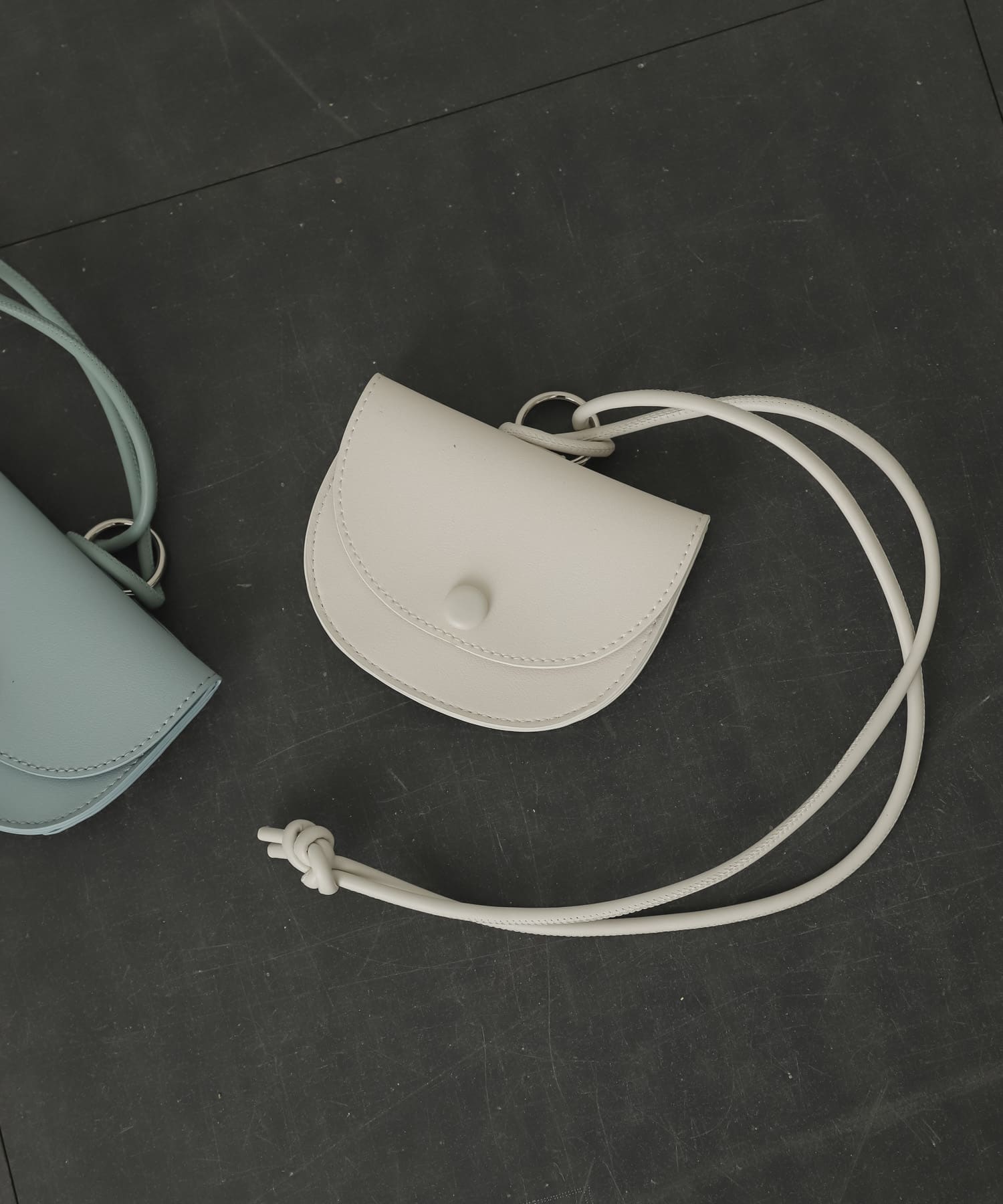 ミニフラップショルダーバッグ IVORY one