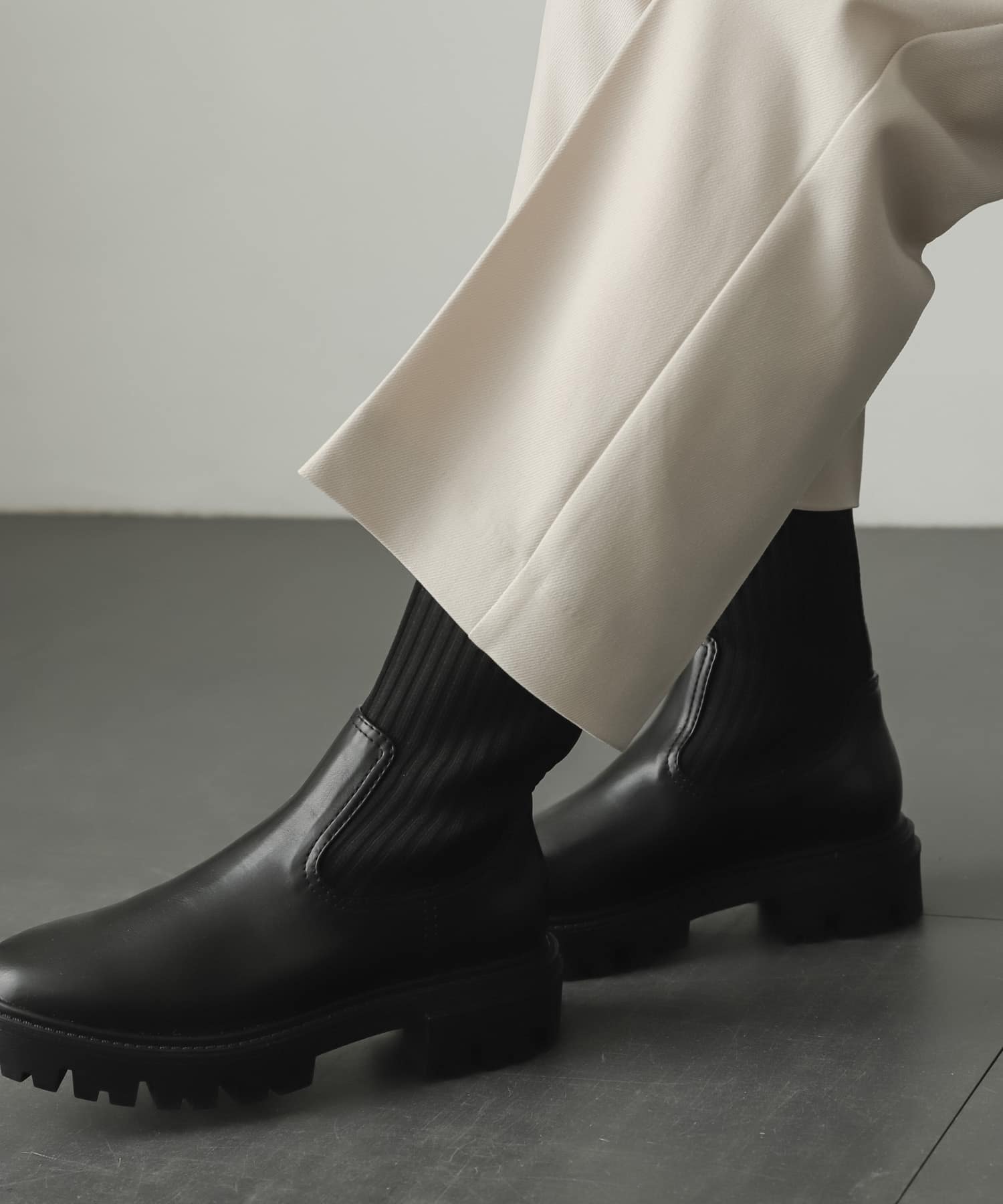 ボリュームソールニットブーツ BLACK M