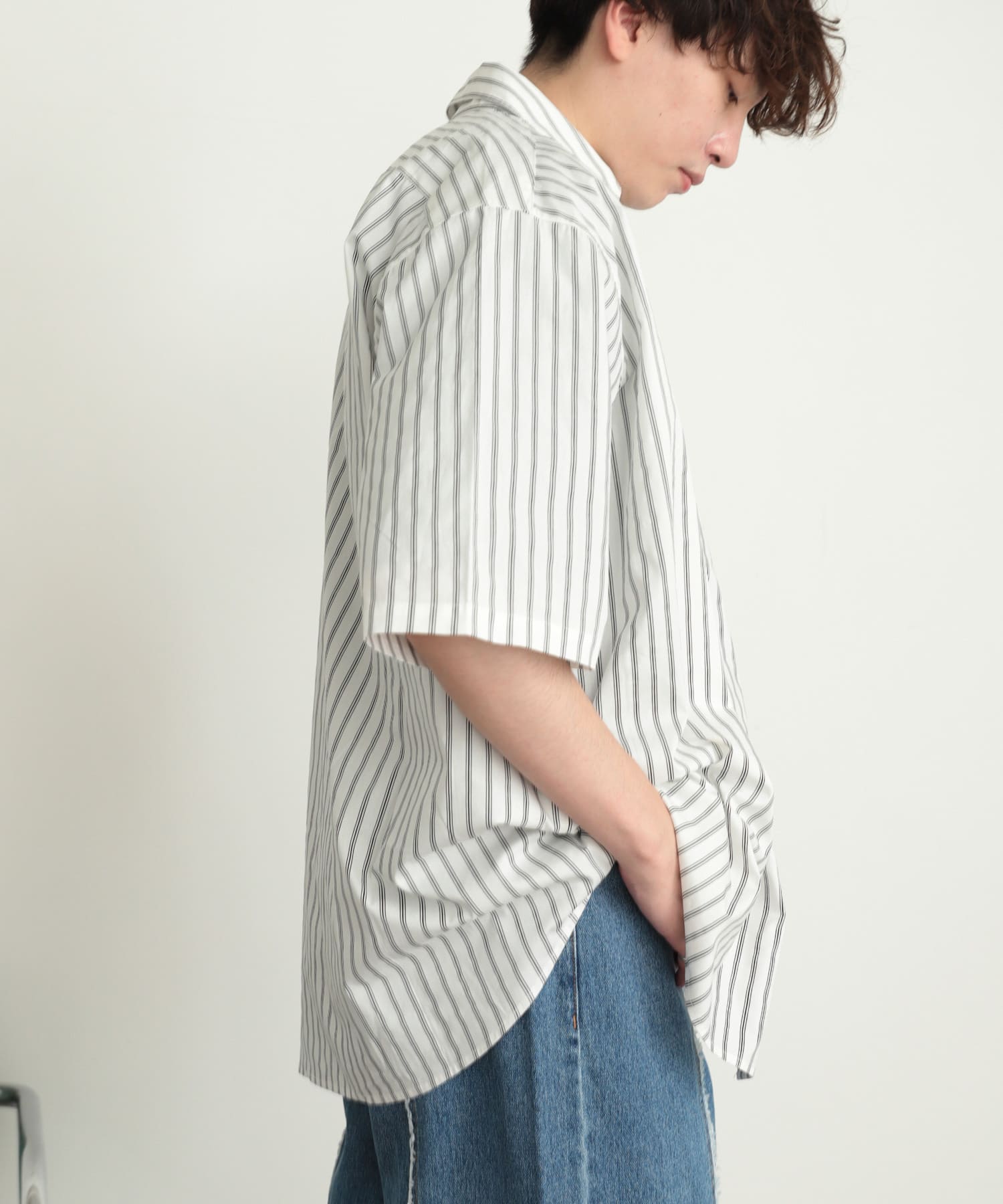 WHT×BLK