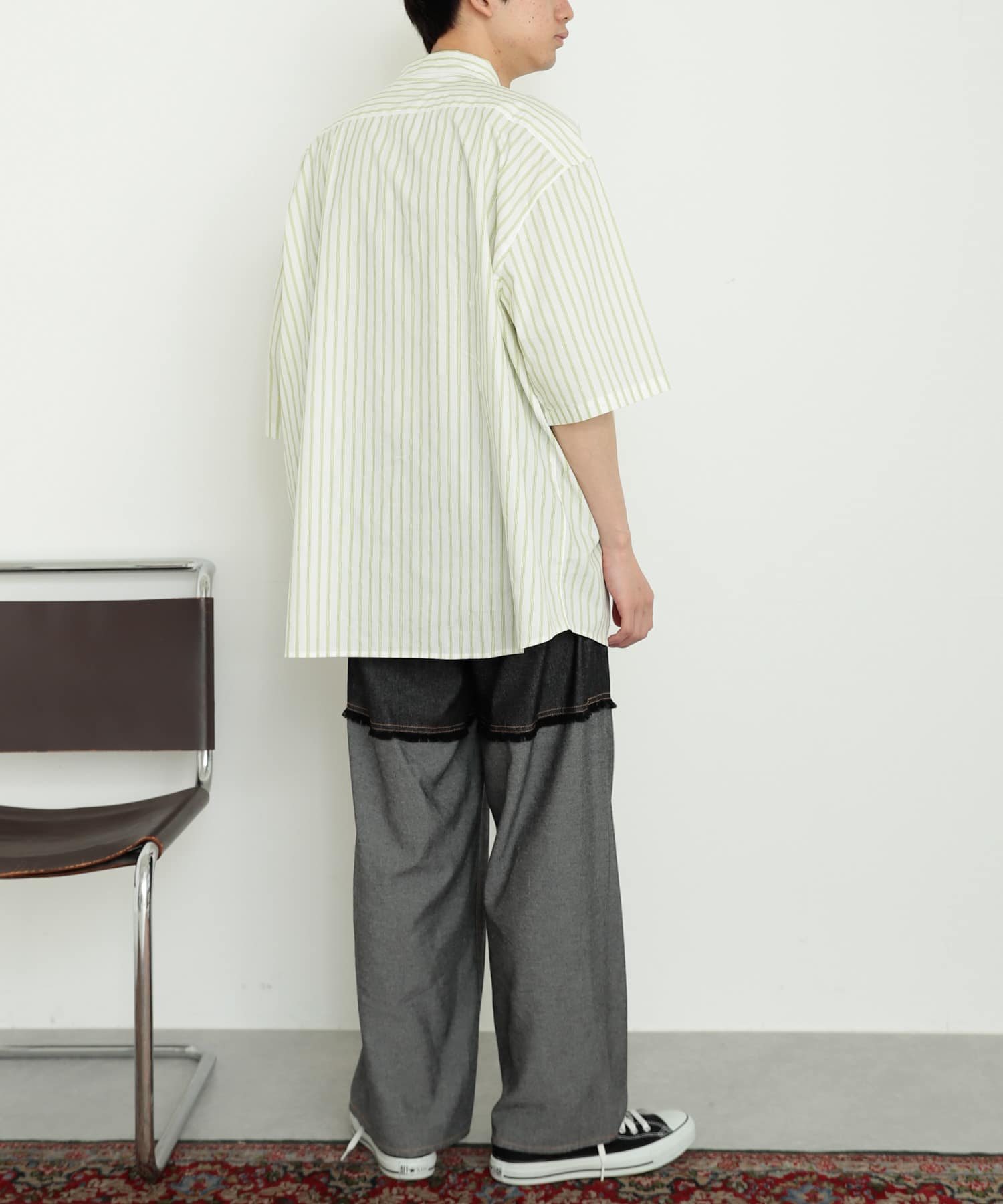WHT×MNT
