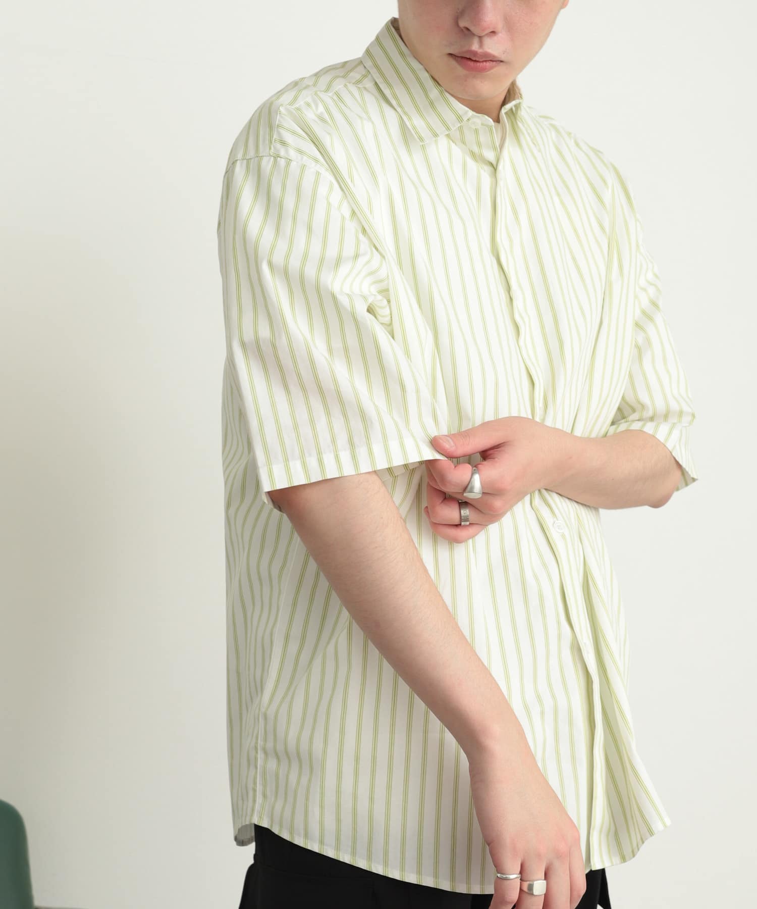 WHT×MNT