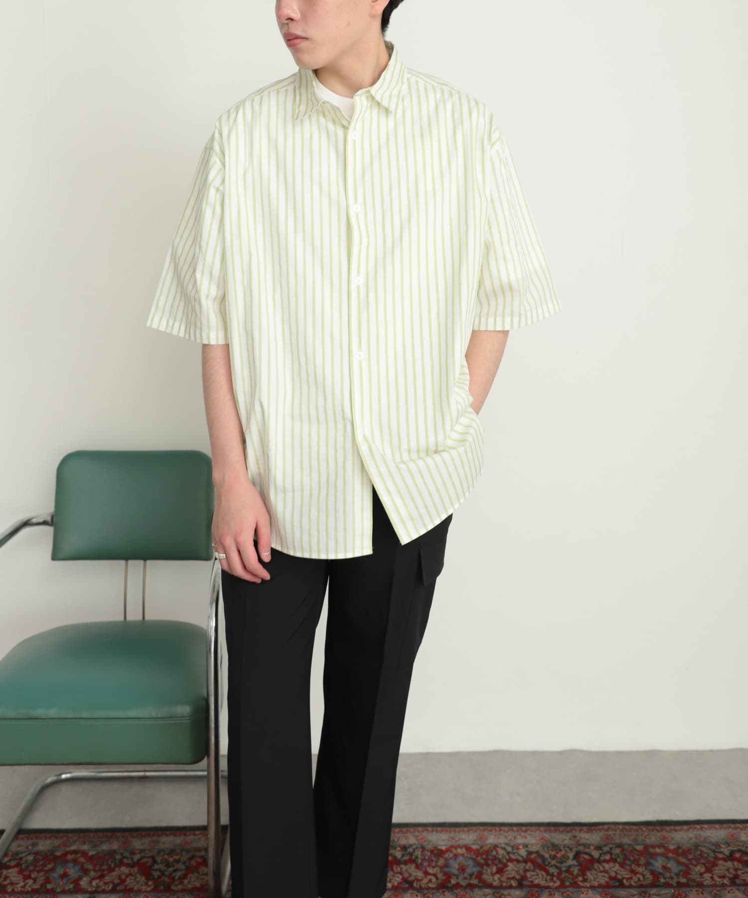 WHT×MNT