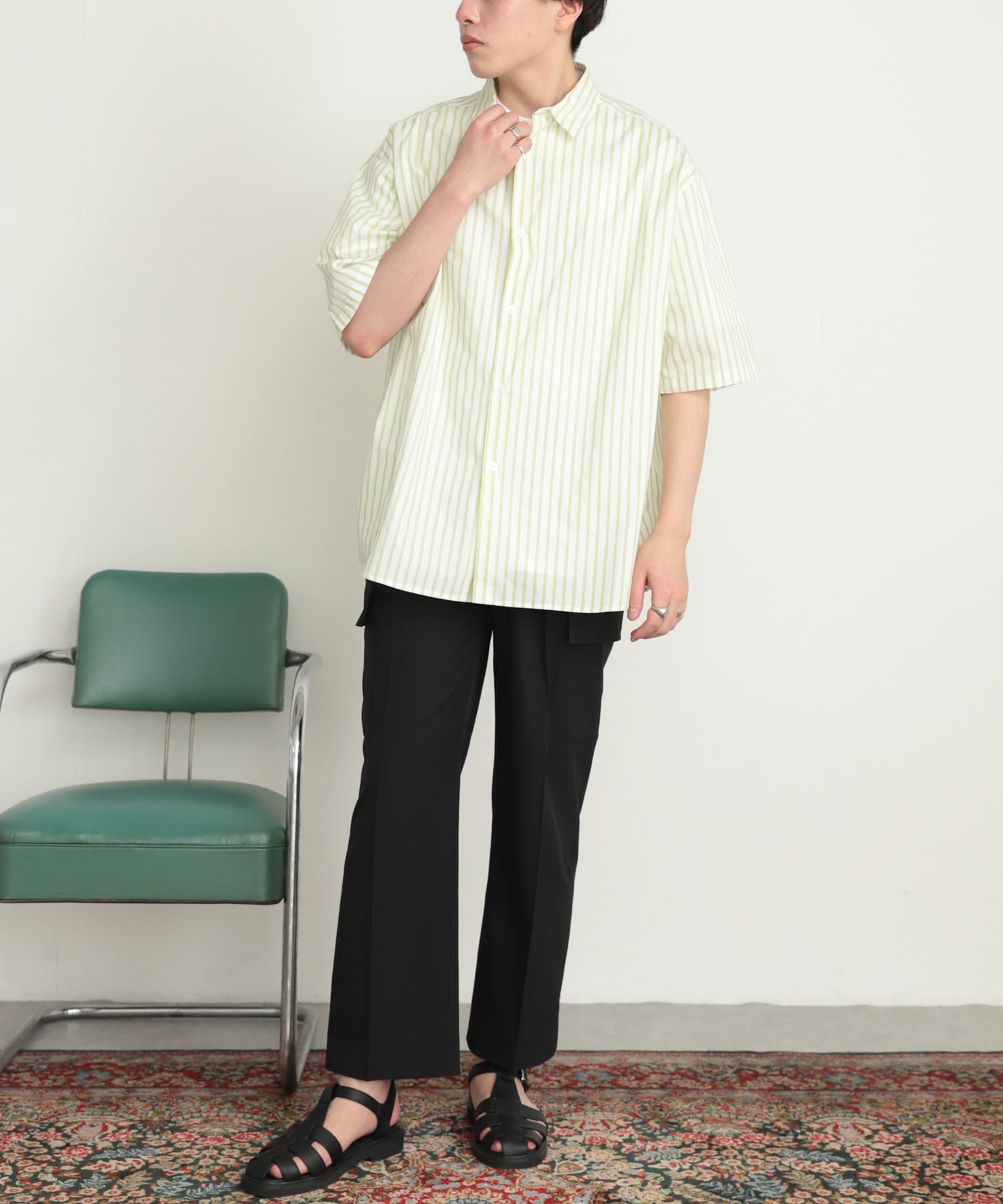 WHT×MNT