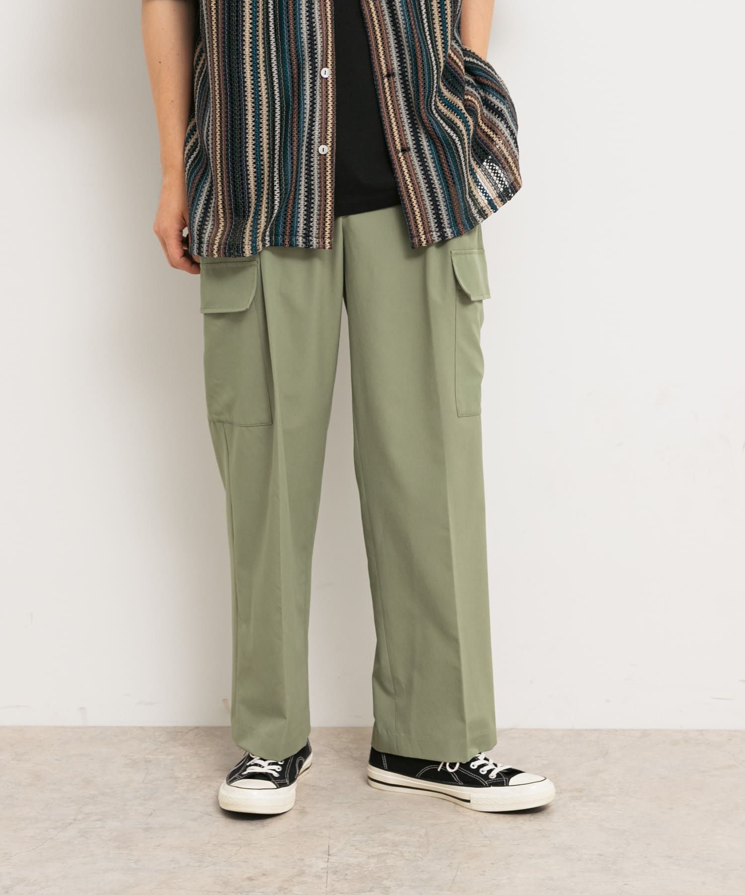 KHAKI