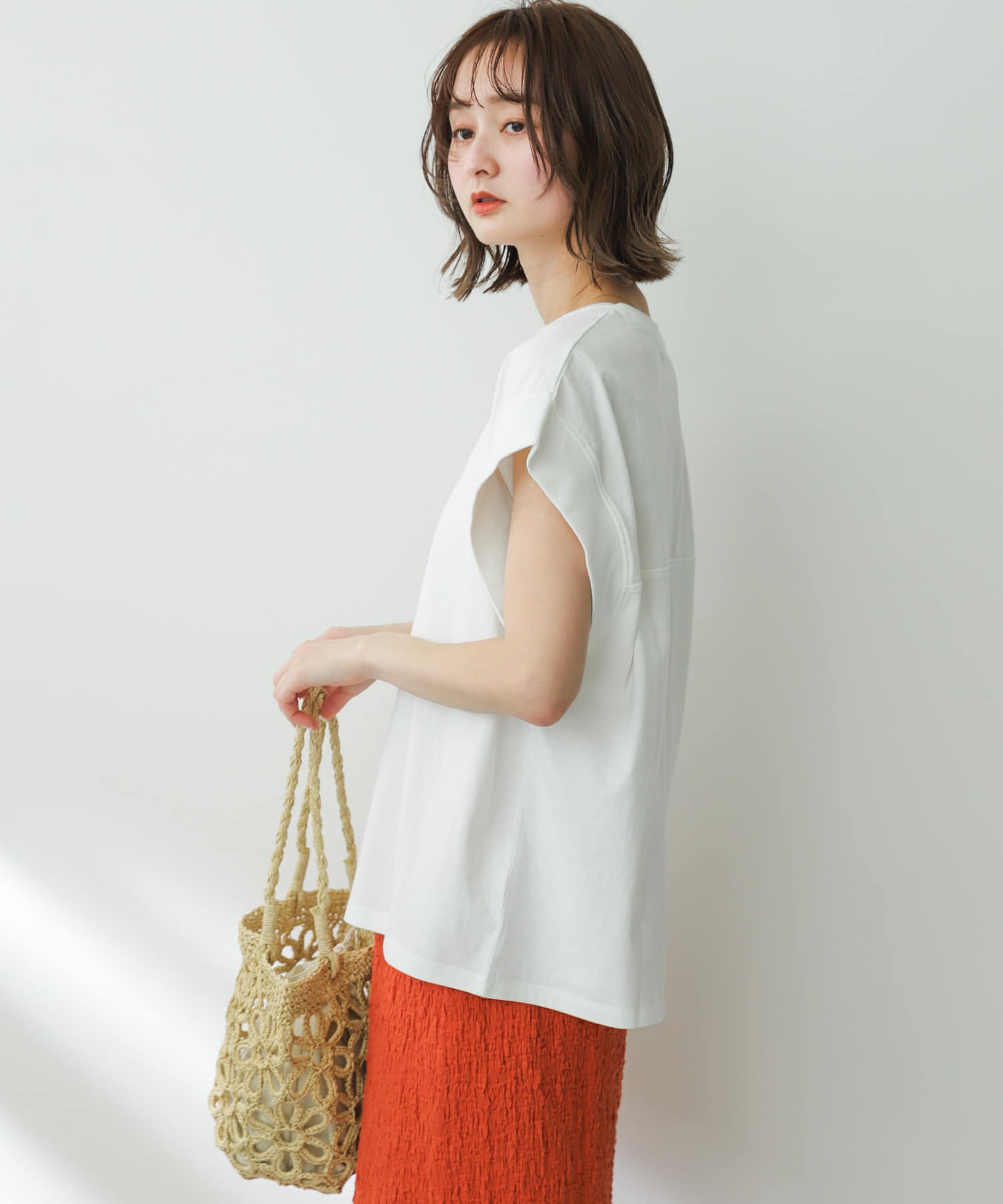 OFF WHITE