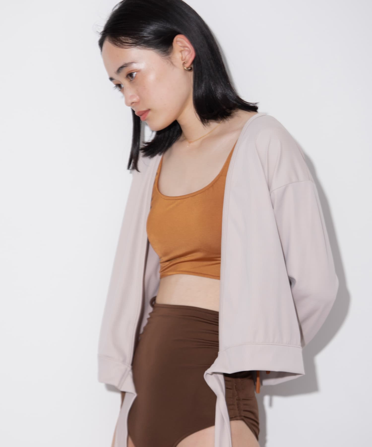 L.BEIGE