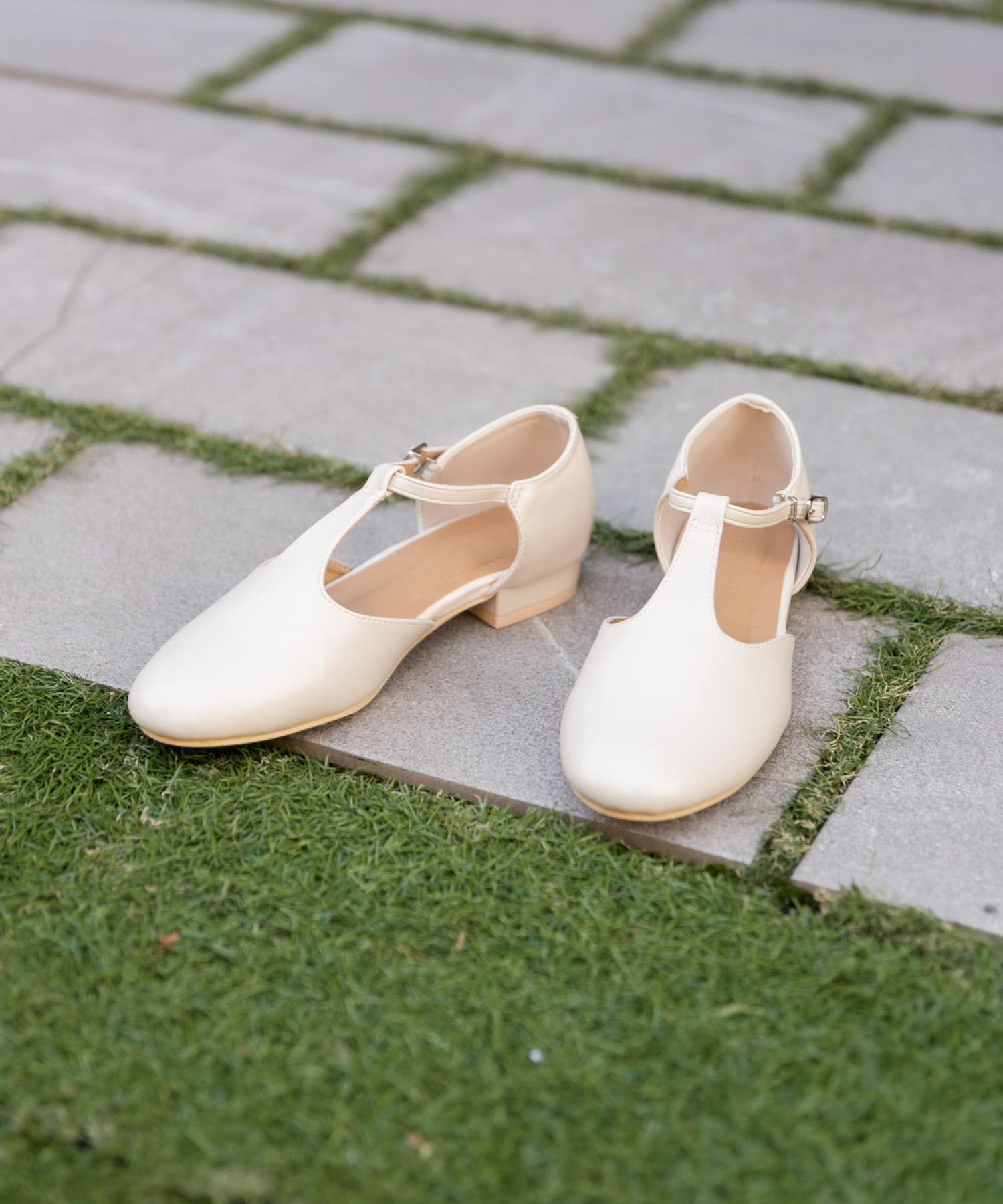 セパレートTストラップシューズ IVORY S