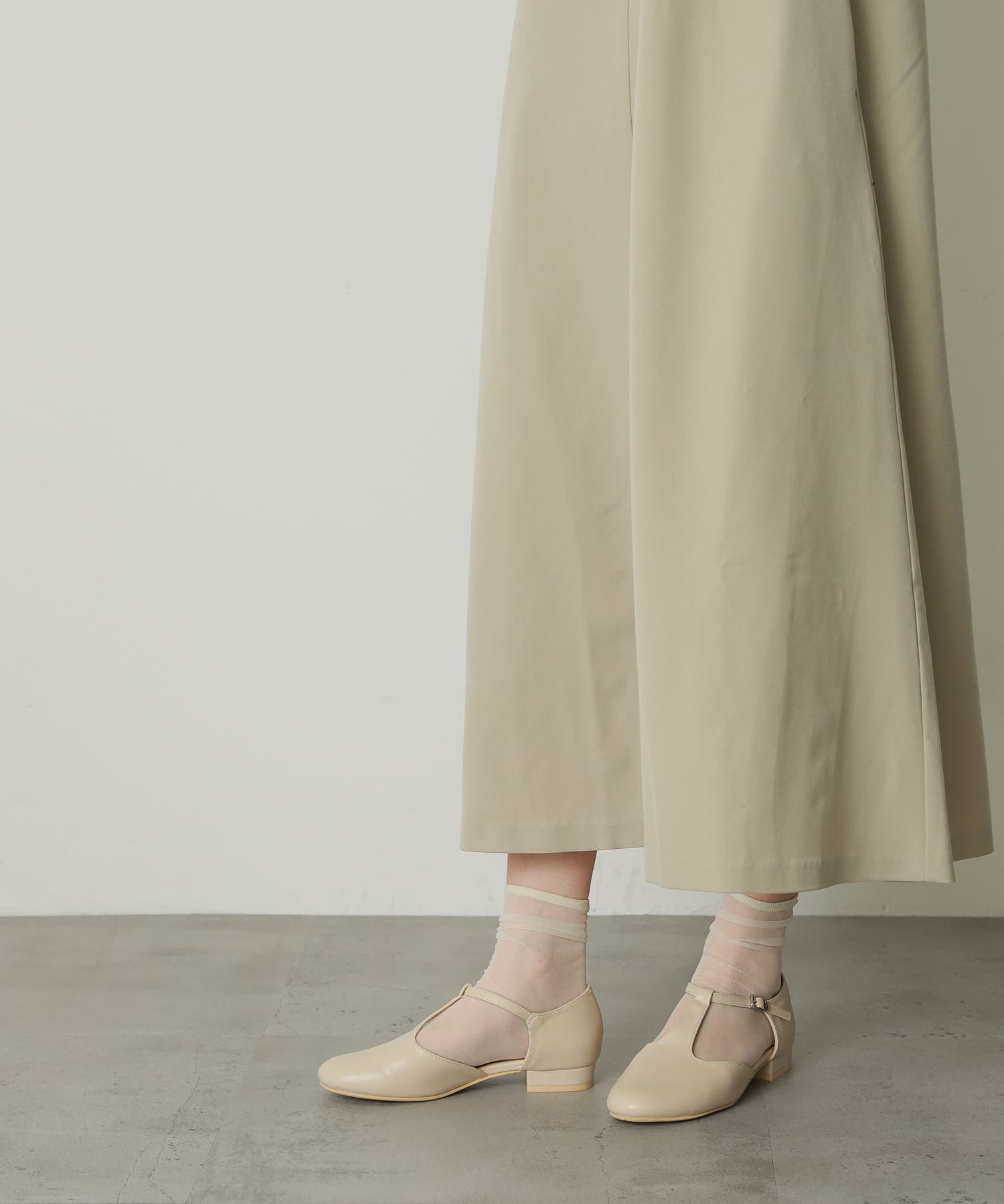 セパレートTストラップシューズ IVORY S