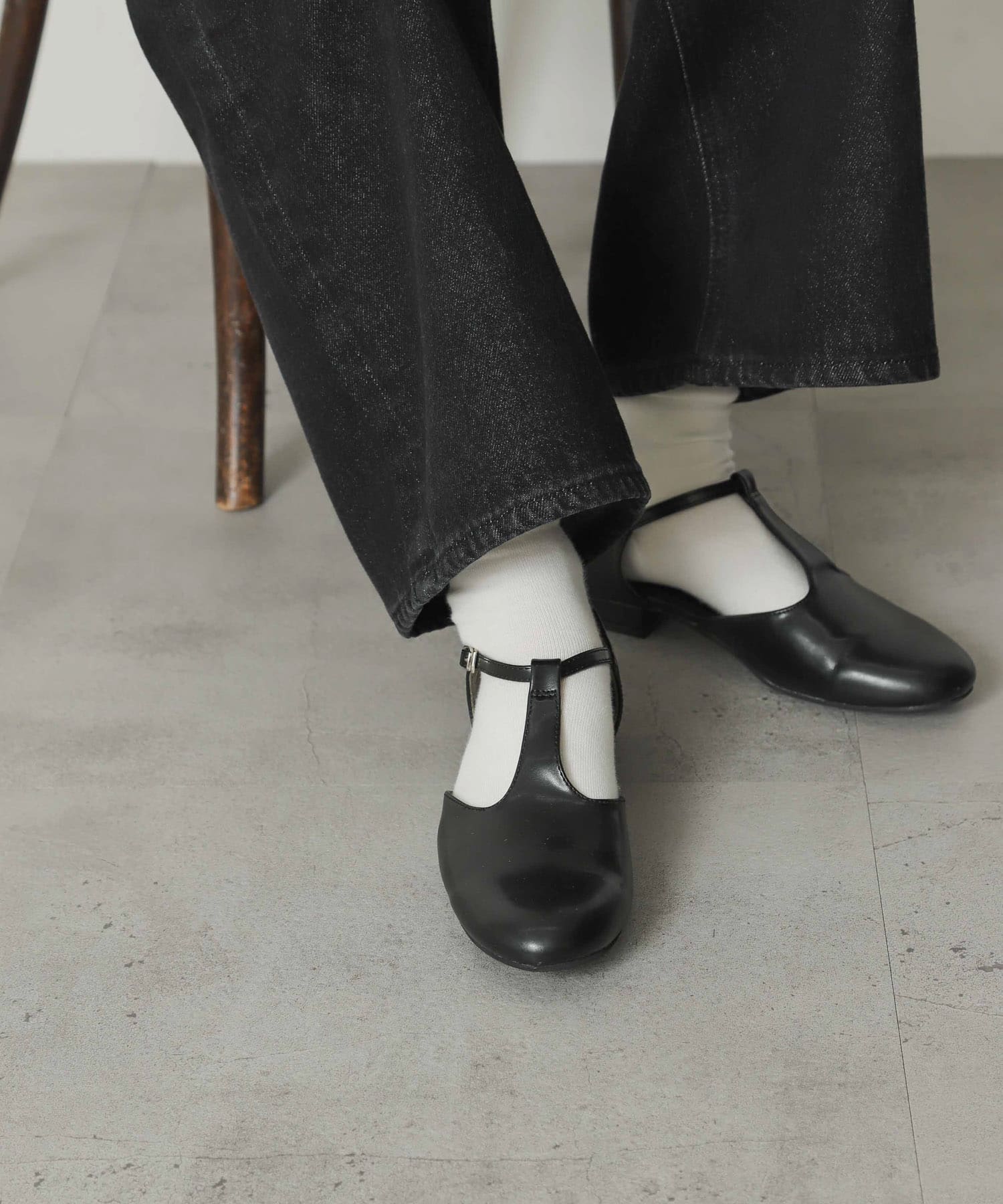 セパレートTストラップシューズ BLACK S