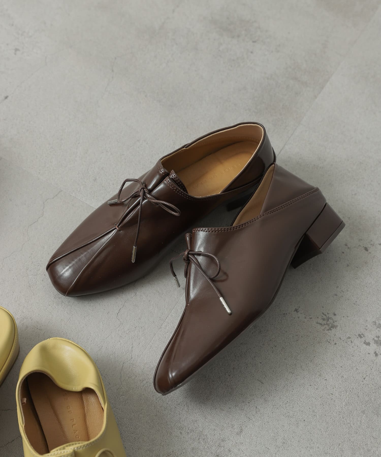 タックリボンステップオンシューズ BROWN M
