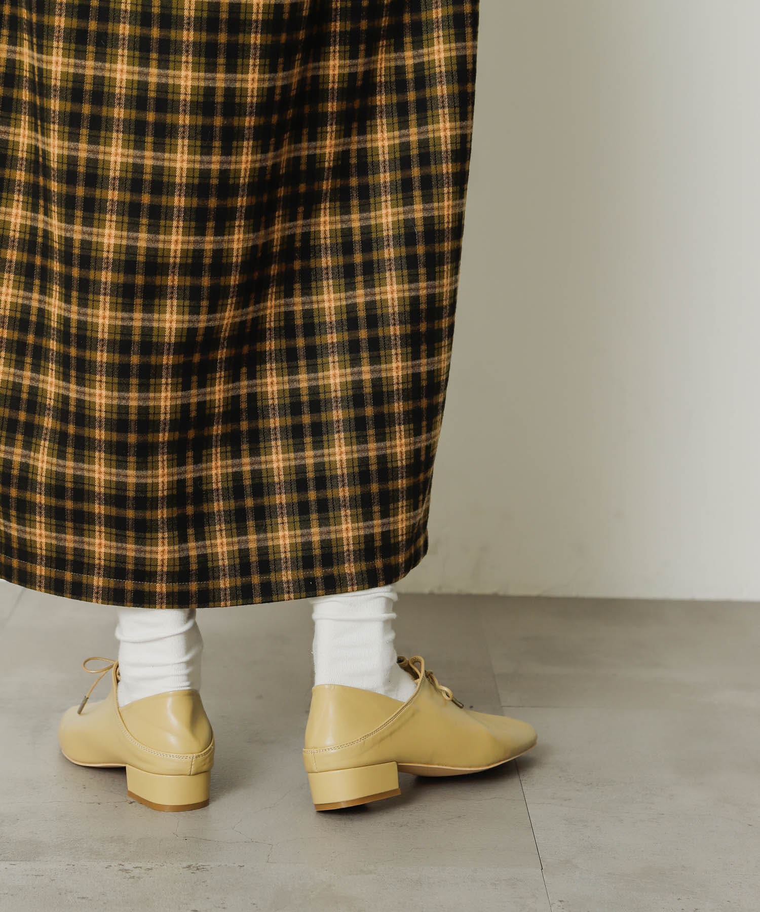 タックリボンステップオンシューズ BEIGE M