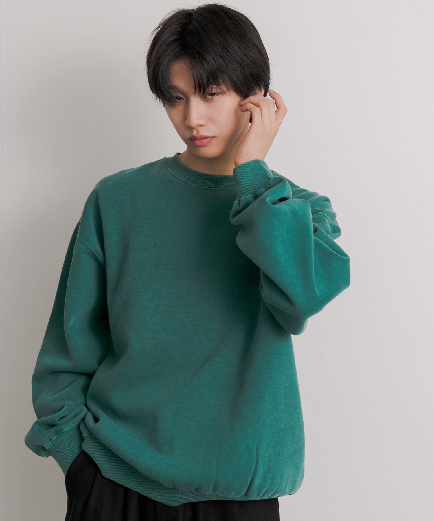 GREEN