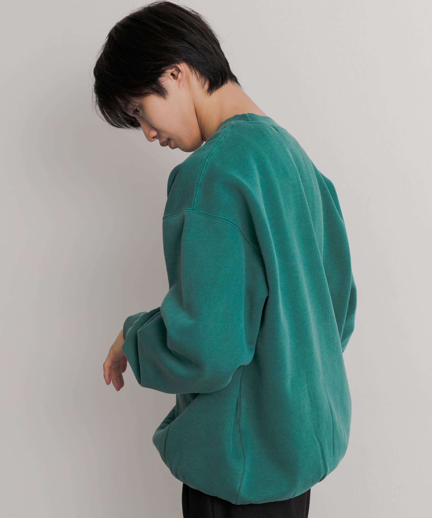 GREEN