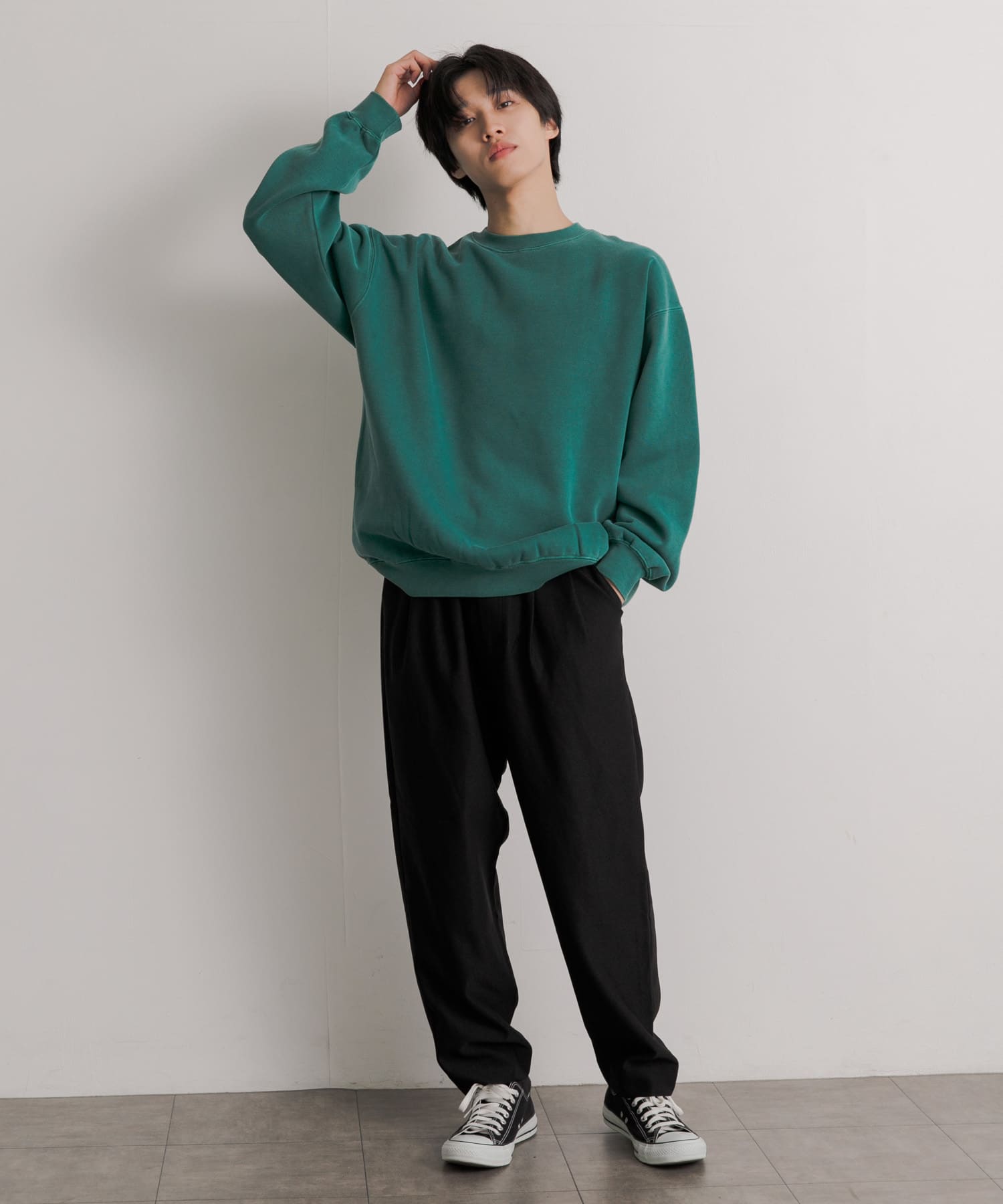 GREEN