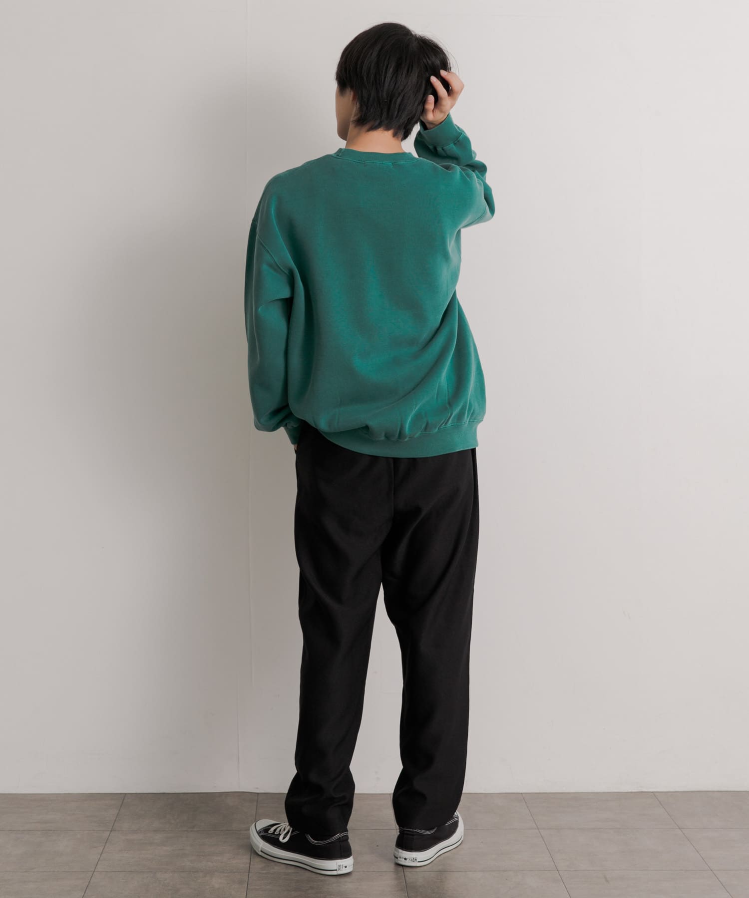 GREEN