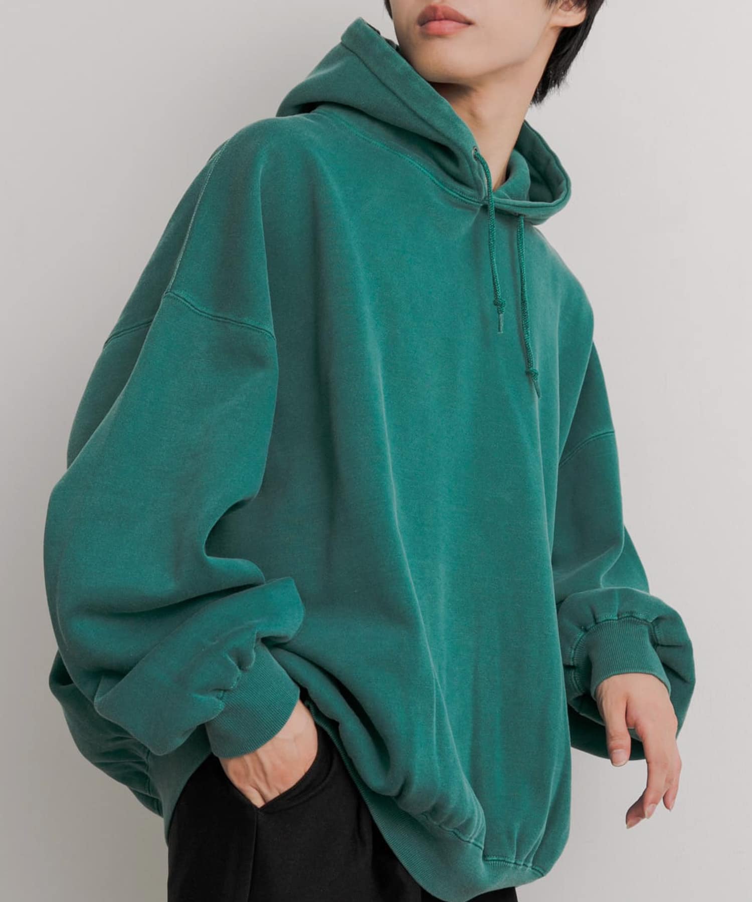 GREEN