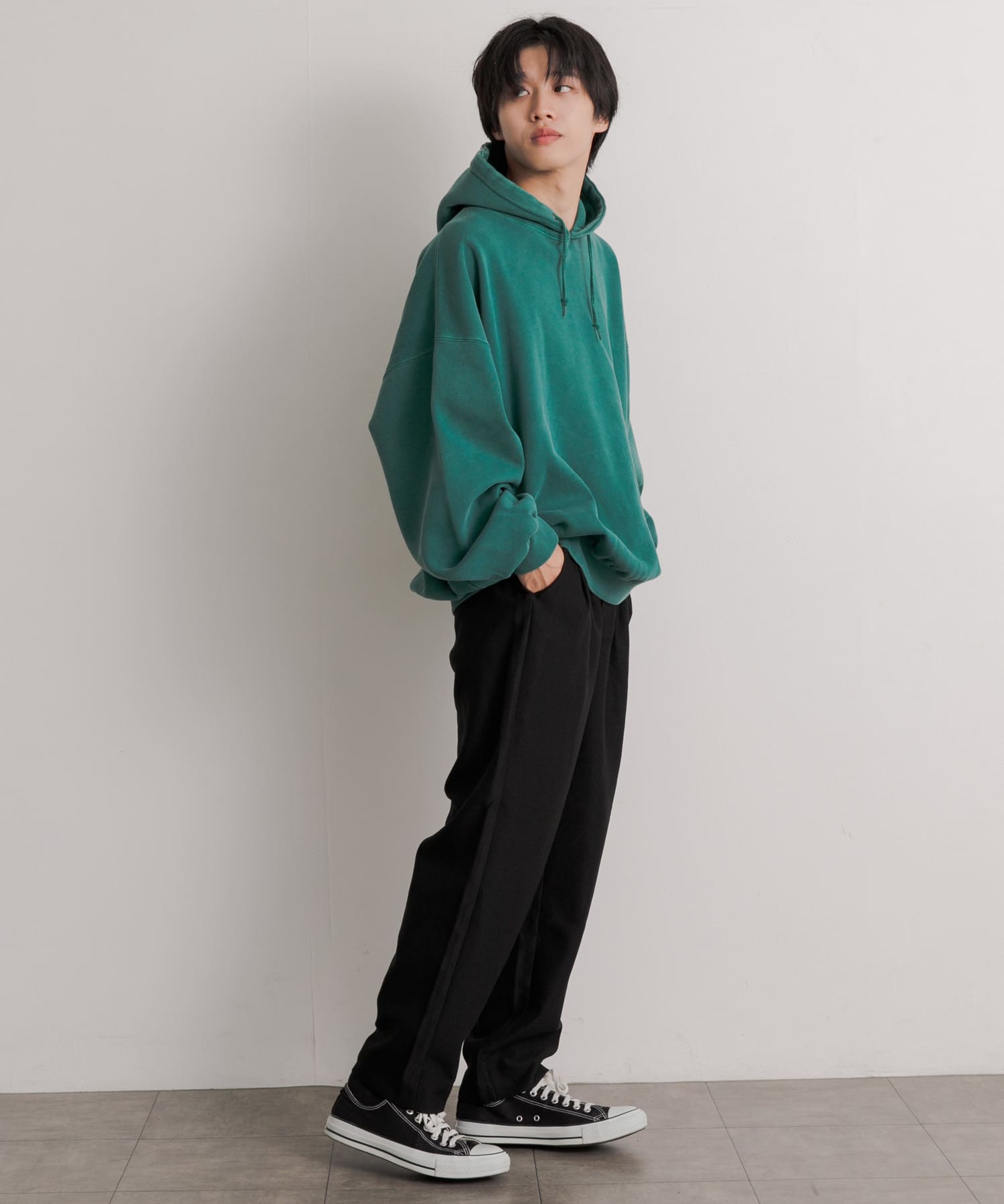 GREEN