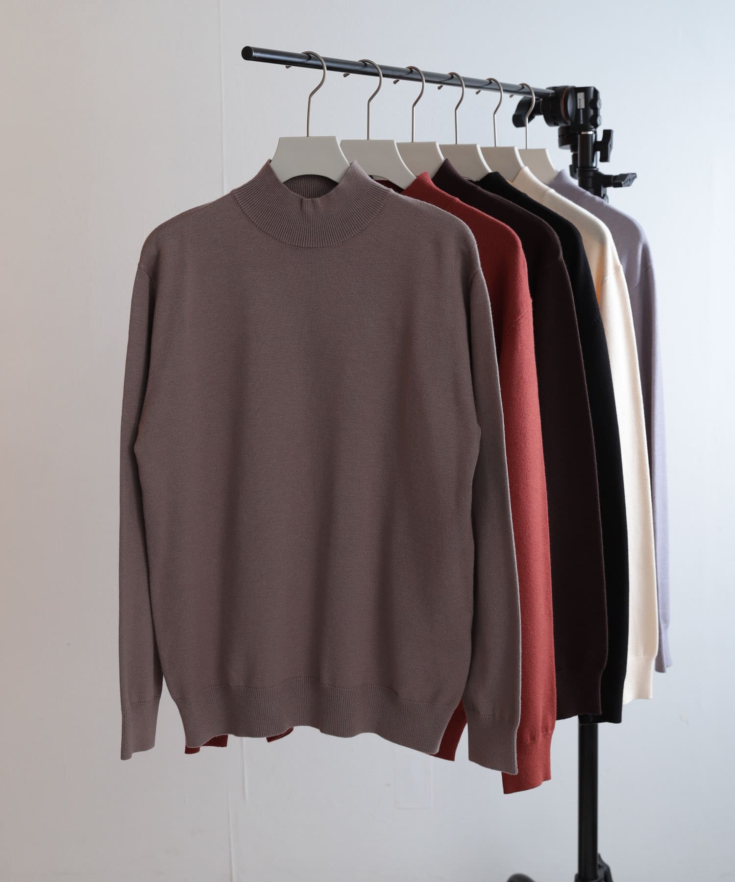 『ユニセックス』ストレッチモックネックセーター GREIGE M