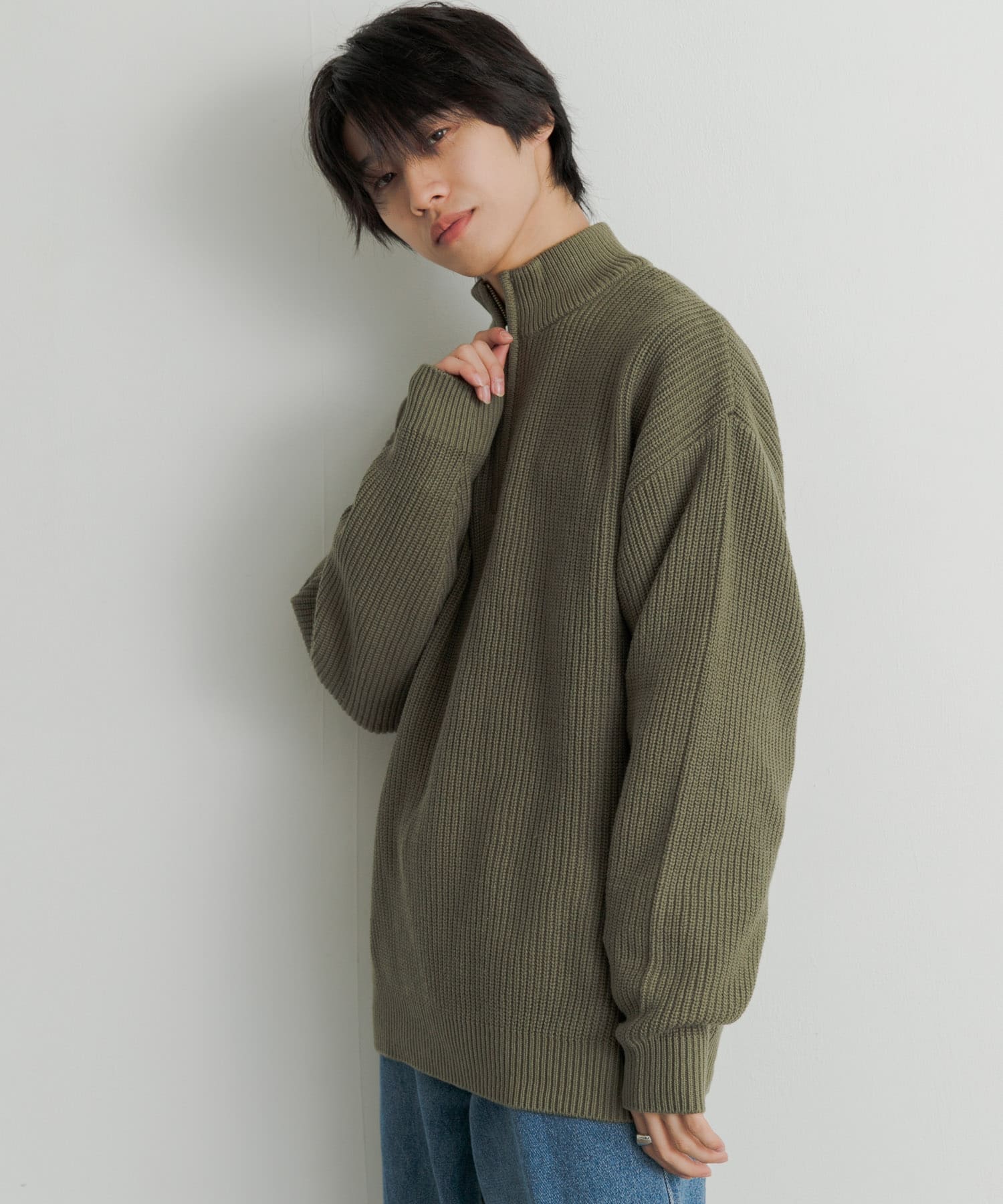 KHAKI