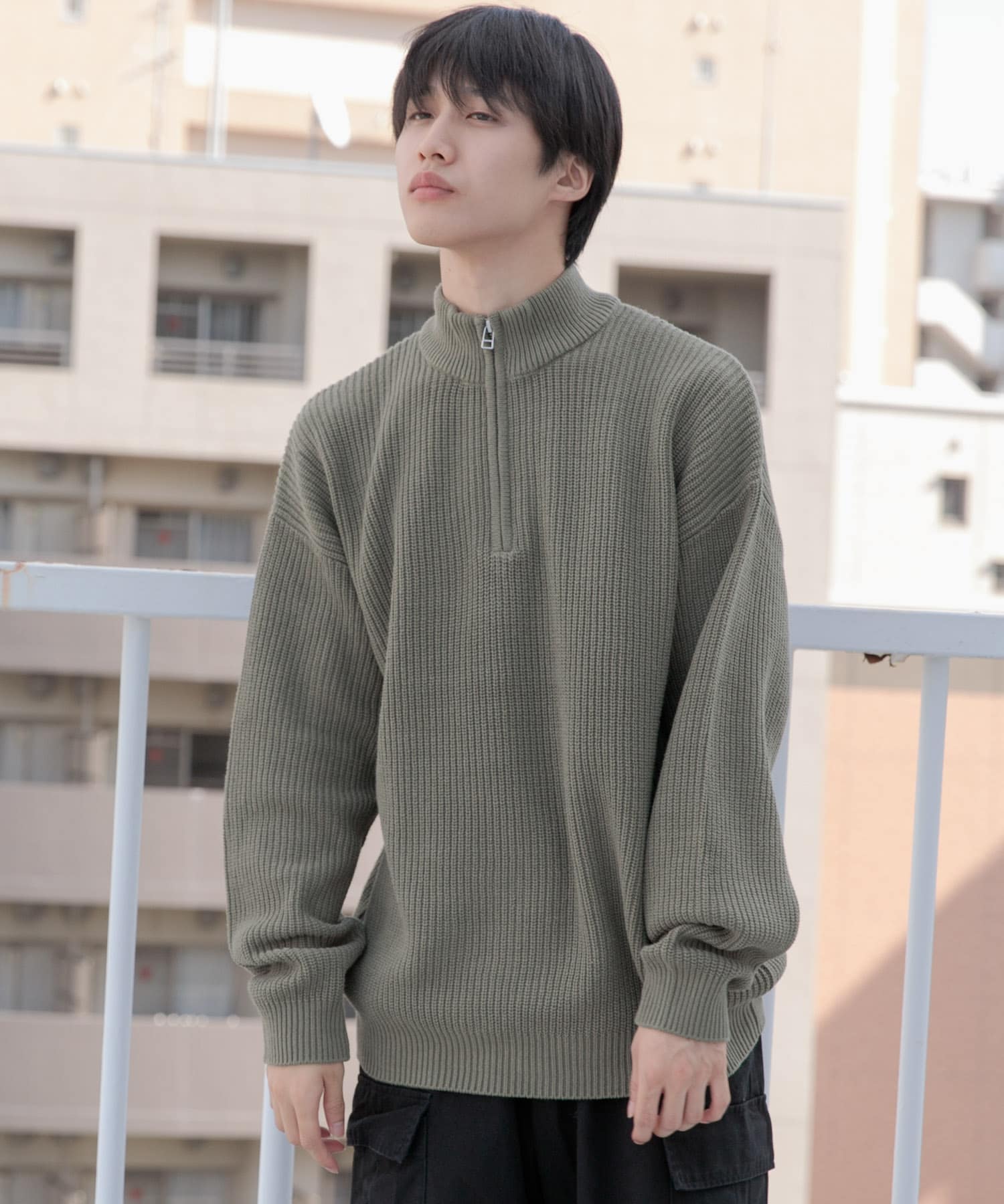KHAKI