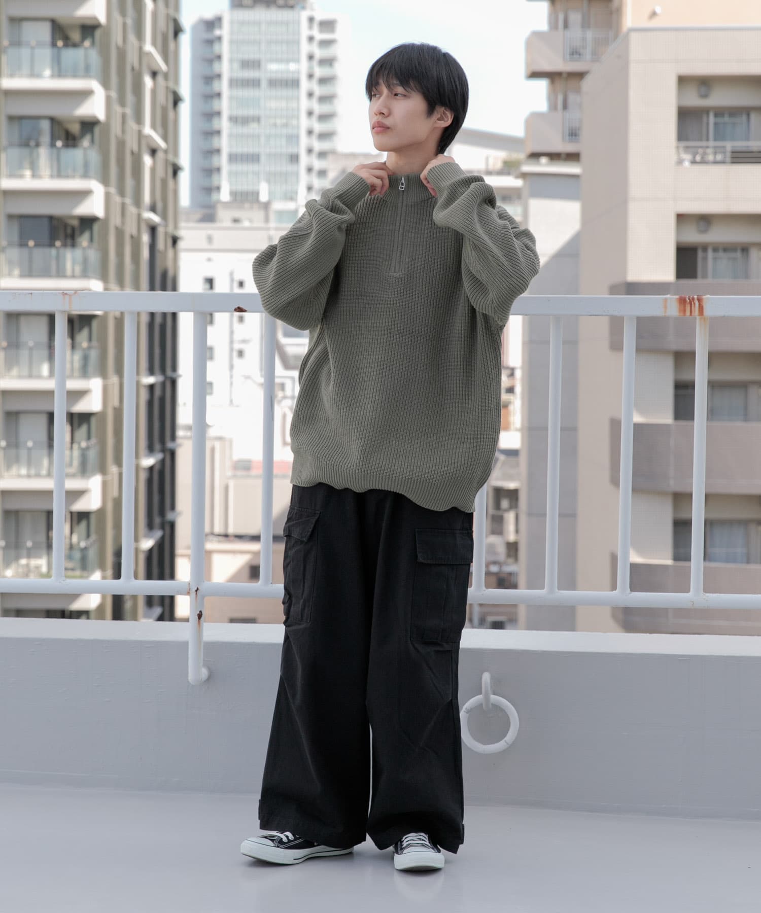 KHAKI