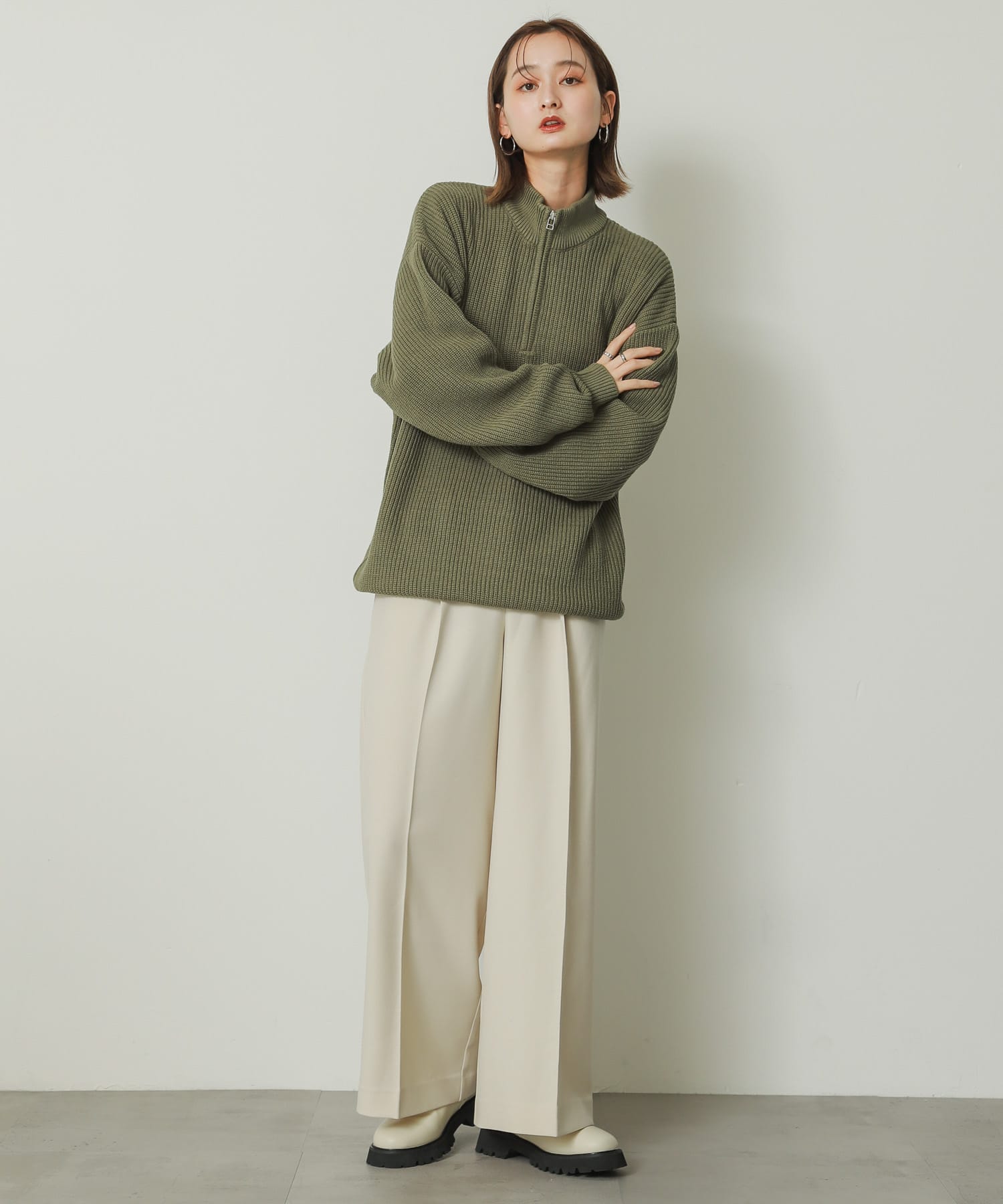 KHAKI
