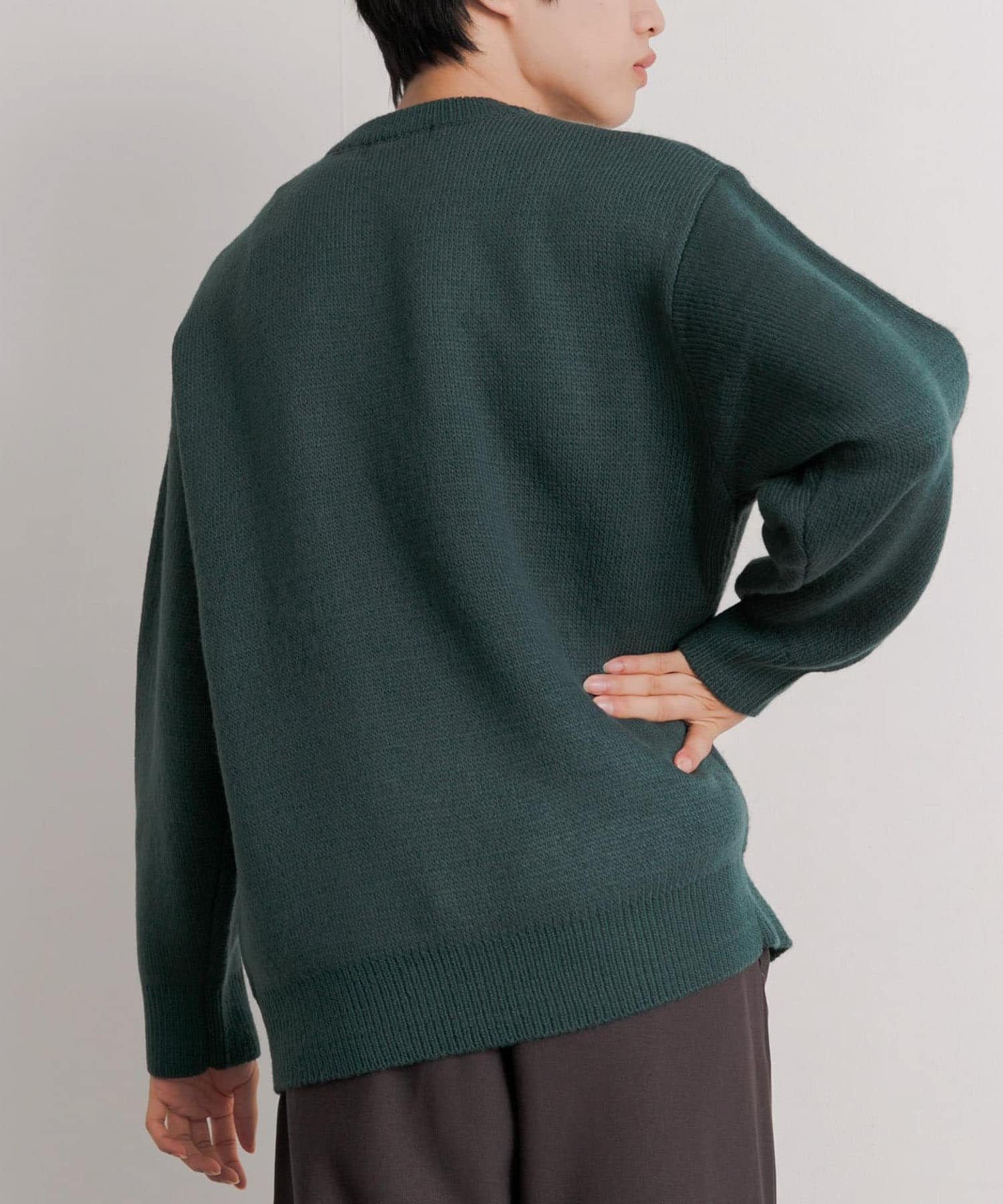 GREEN