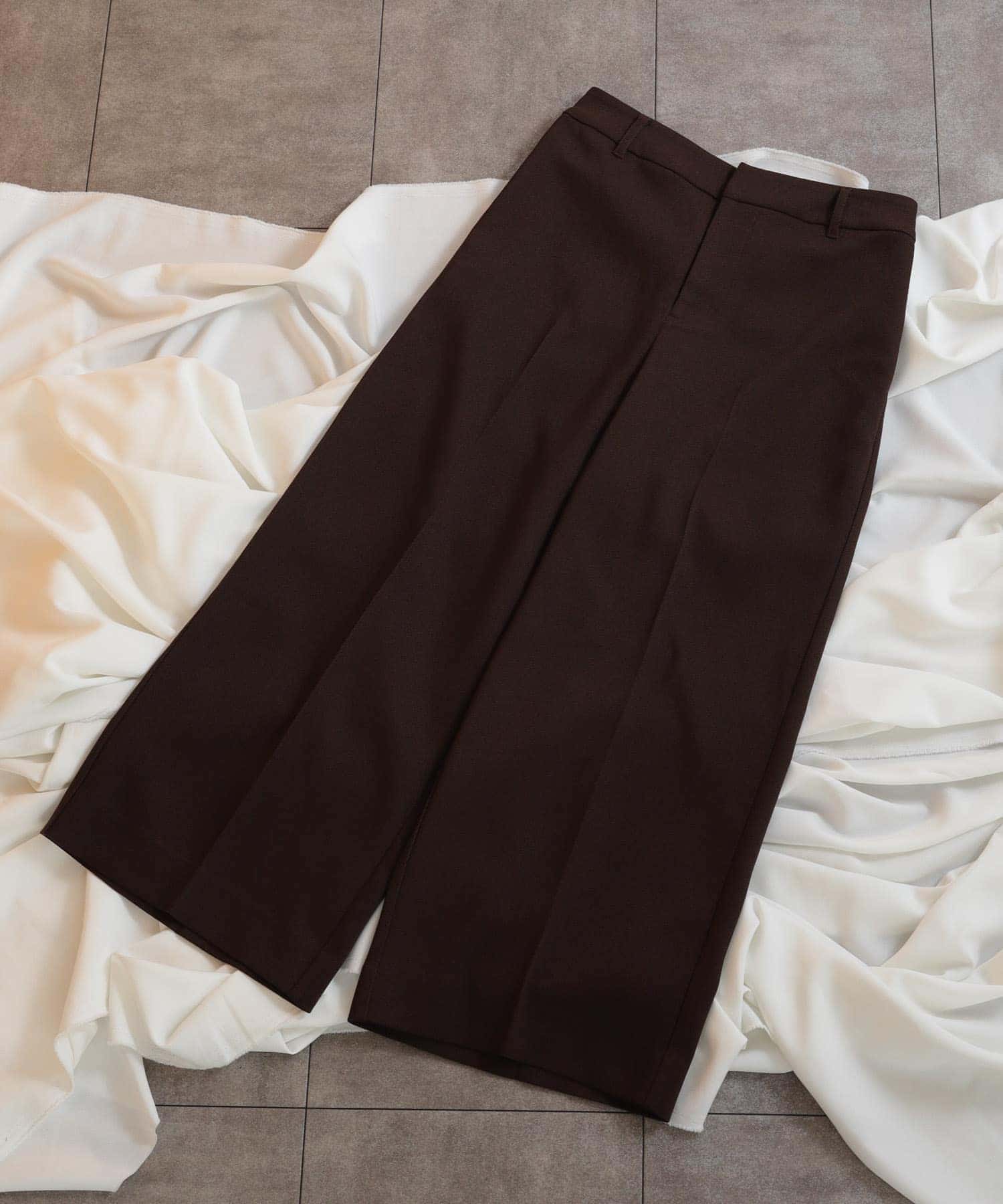 ハードツイルセンタープレスワイドパンツ BROWN M