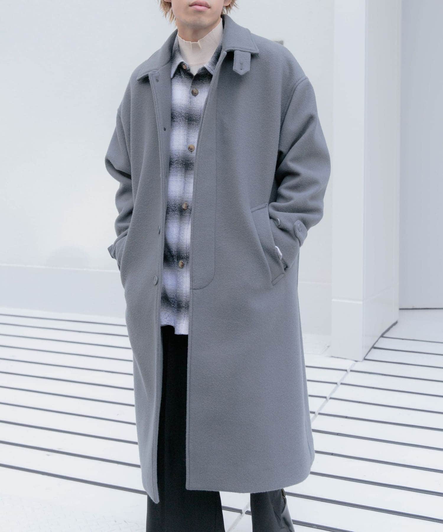 GRAY