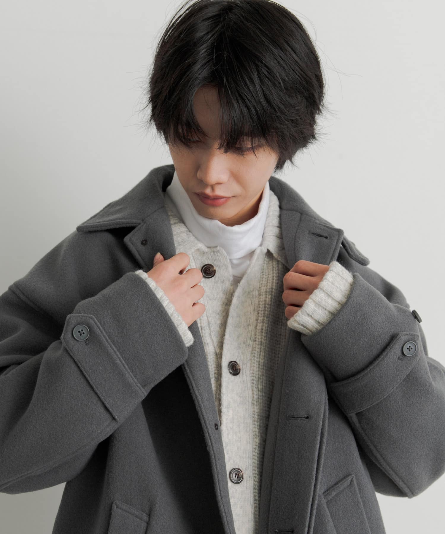 GRAY