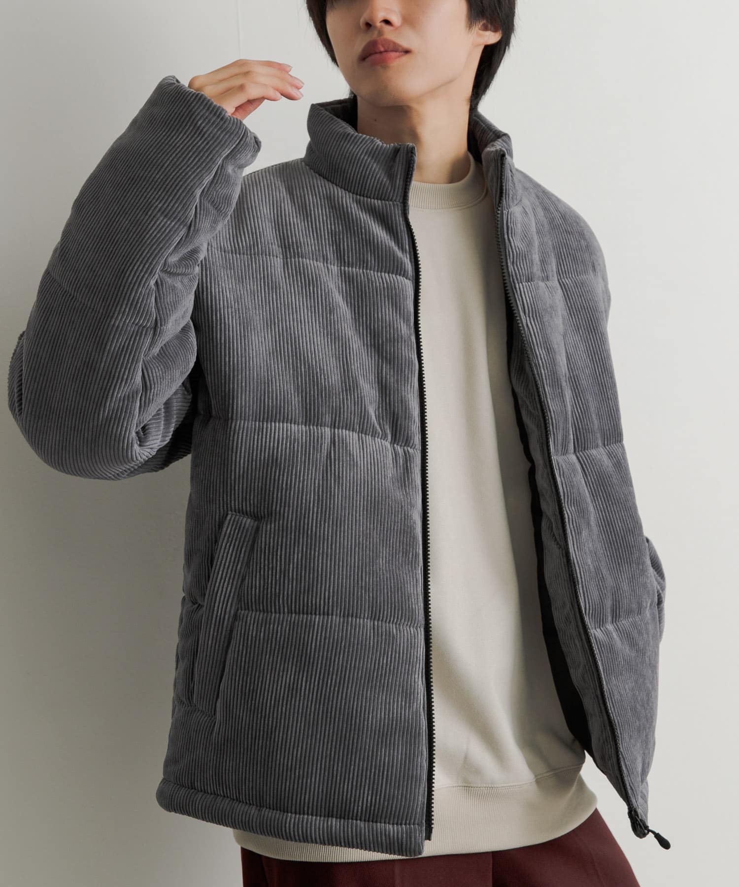 GRAY