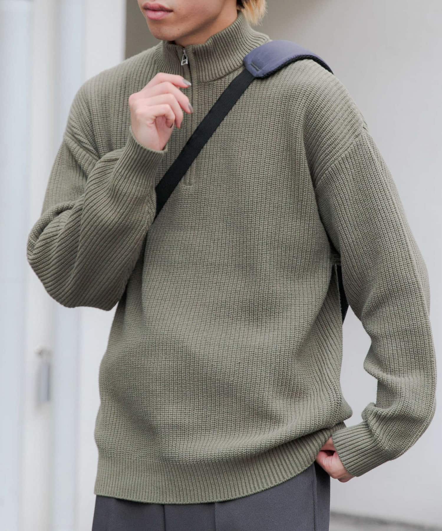 ワンショルダーボディバッグ NAVY one