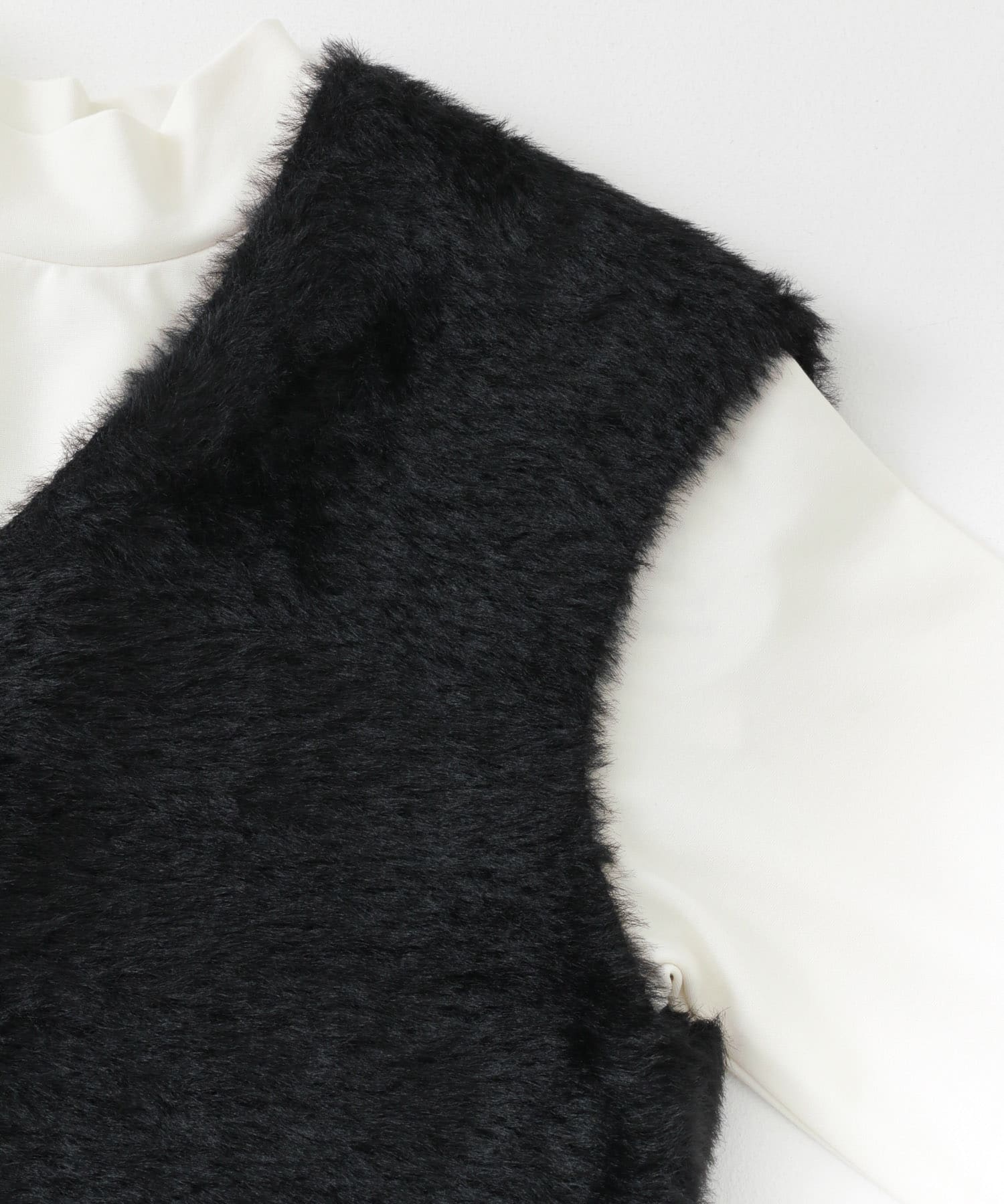 BLK×O.WHT