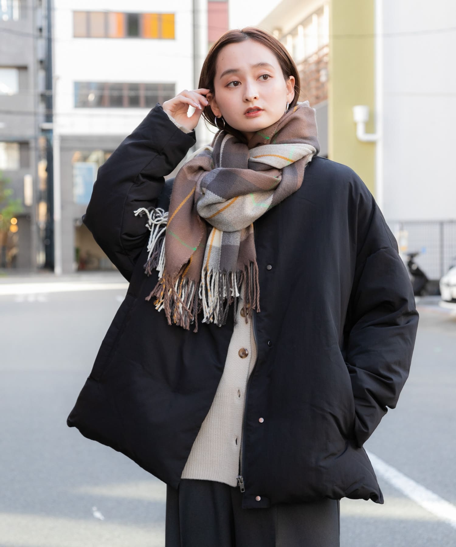 チェック大判ストール IVORY one