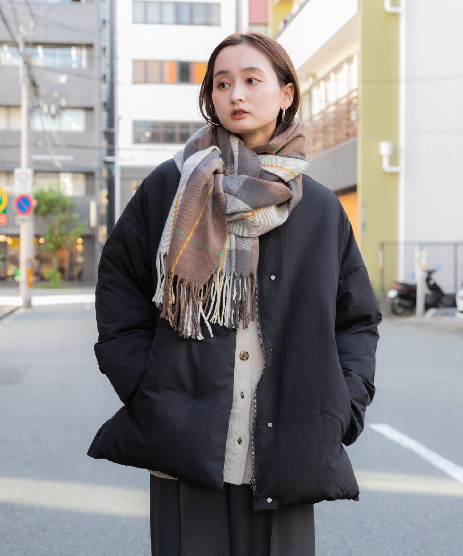 チェック大判ストール IVORY one