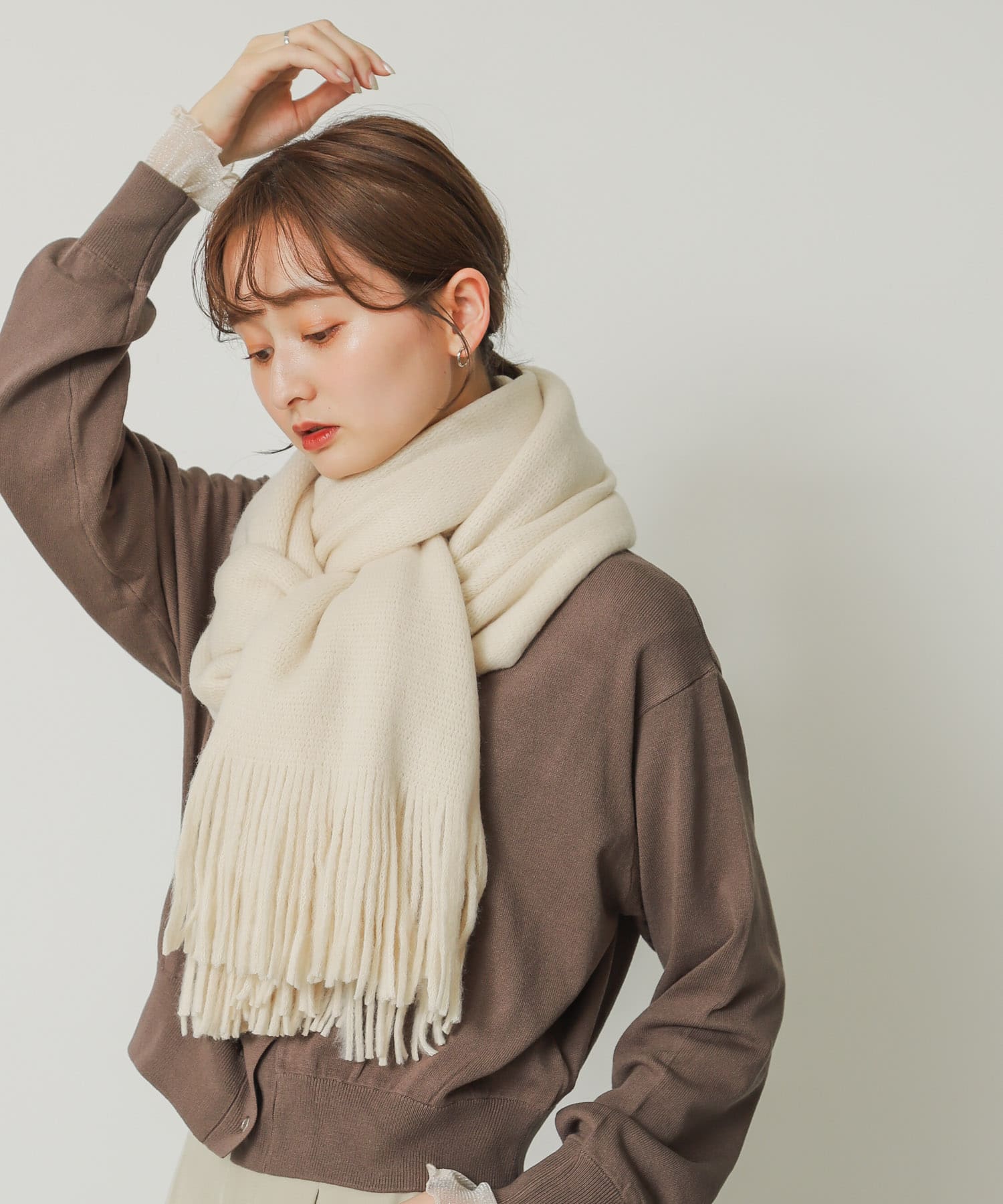 『ユニセックス』ニットフリンジストール IVORY one