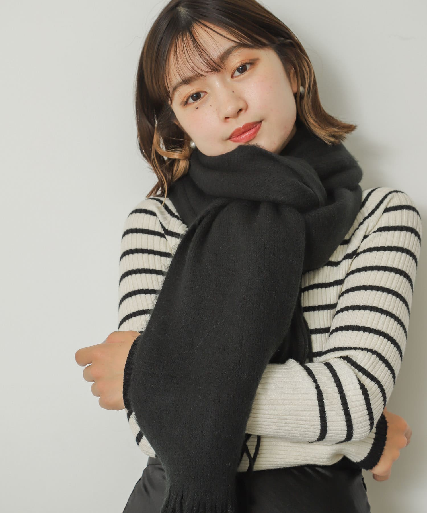 『ユニセックス』ニットフリンジストール BLACK one