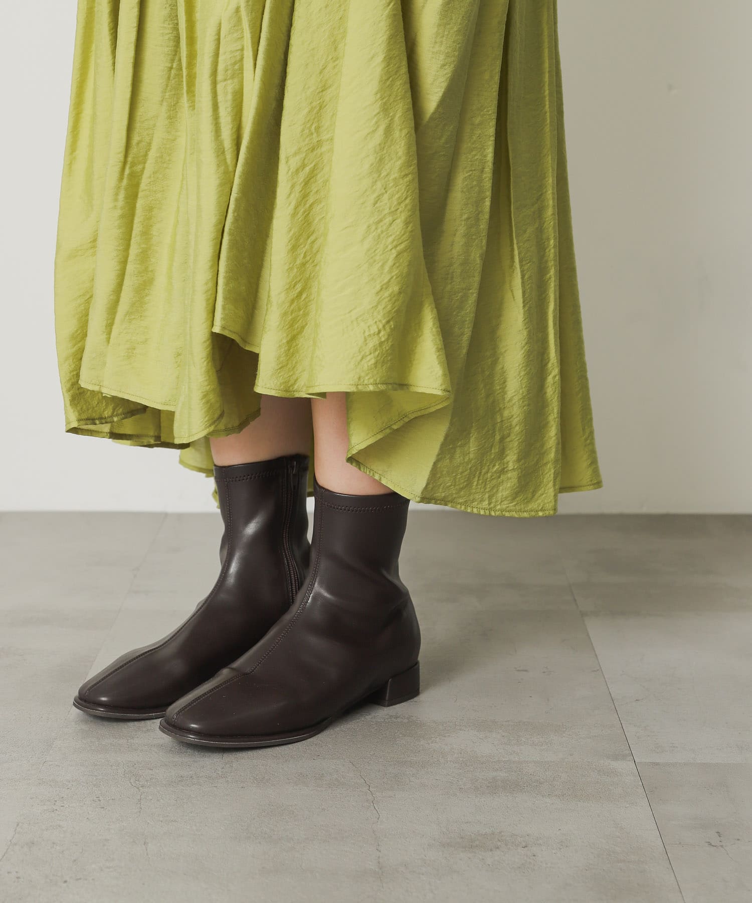 『4サイズ展開』『晴雨兼用』スクエアトウセンターシームストレッチローブーツ BROWN M