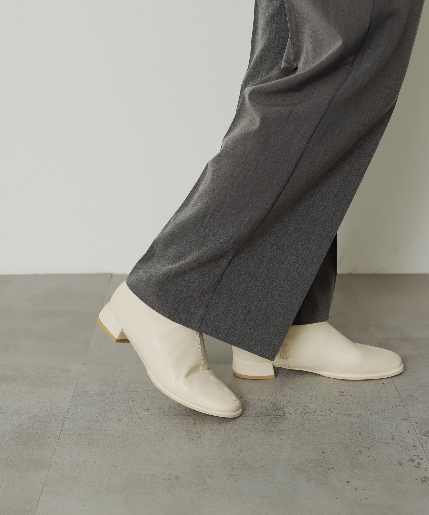 『4サイズ展開』『晴雨兼用』スクエアトウセンターシームストレッチローブーツ IVORY S