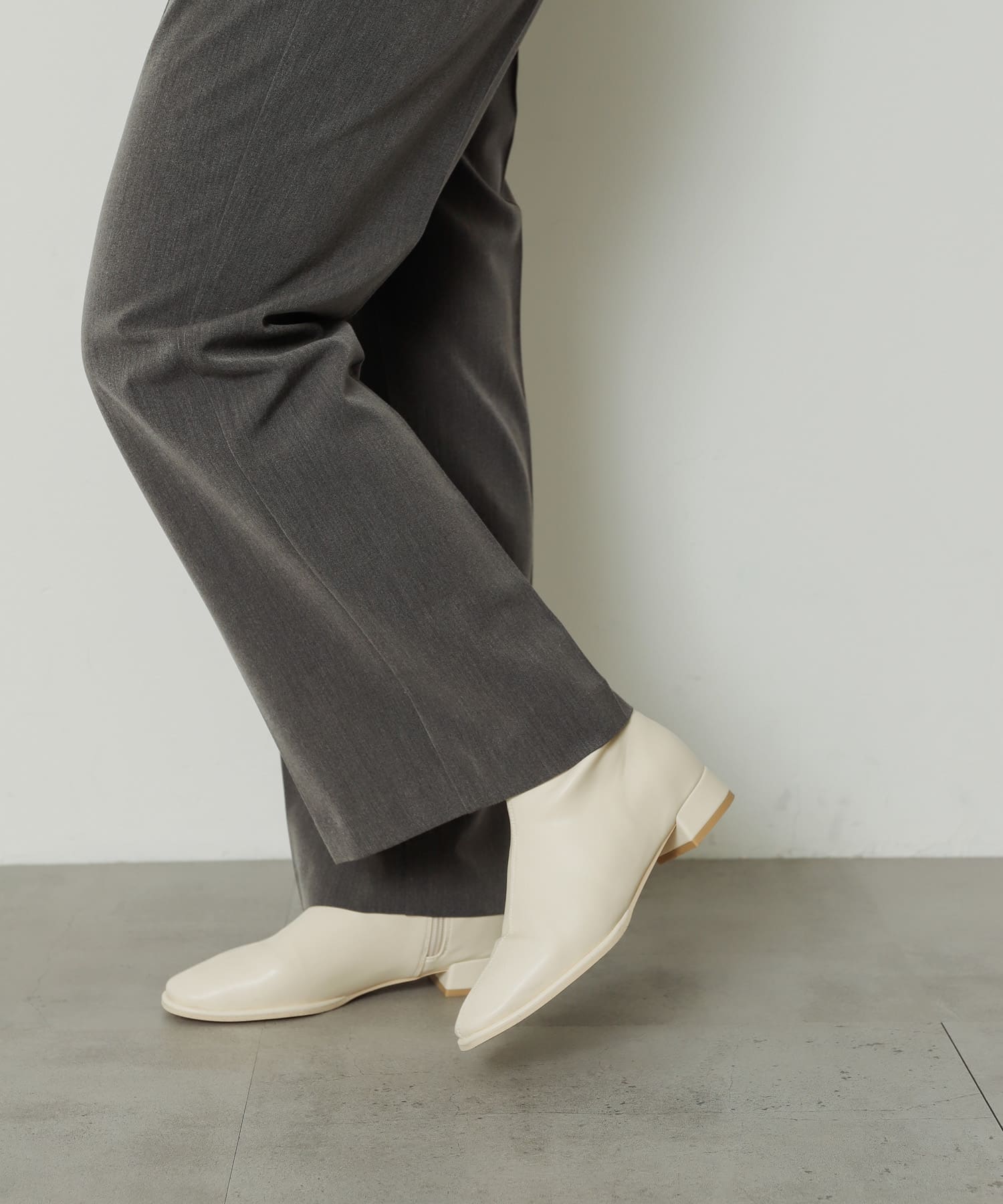『4サイズ展開』『晴雨兼用』スクエアトウセンターシームストレッチローブーツ IVORY S