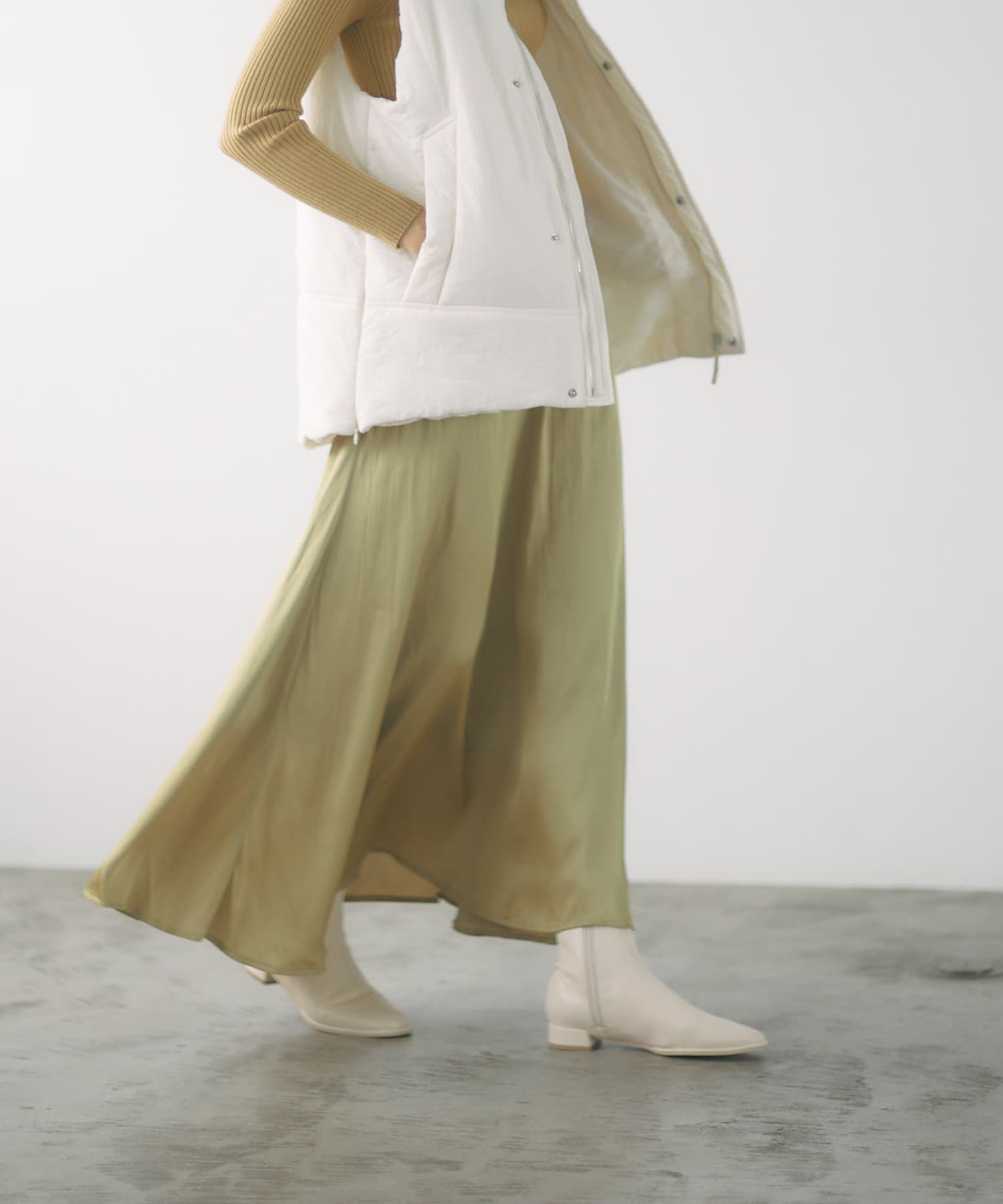 『4サイズ展開』『晴雨兼用』スクエアトウセンターシームストレッチローブーツ IVORY M