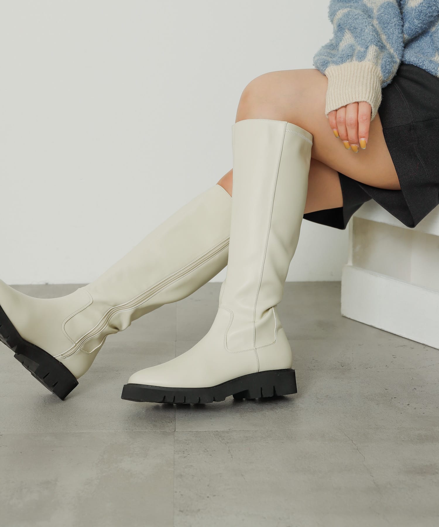 トラックソールロングブーツ