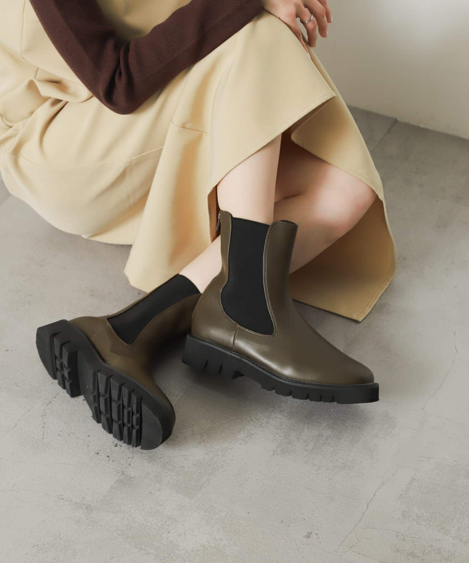 『軽量ソール採用』トラックソールサイドゴアブーツ KHAKI S