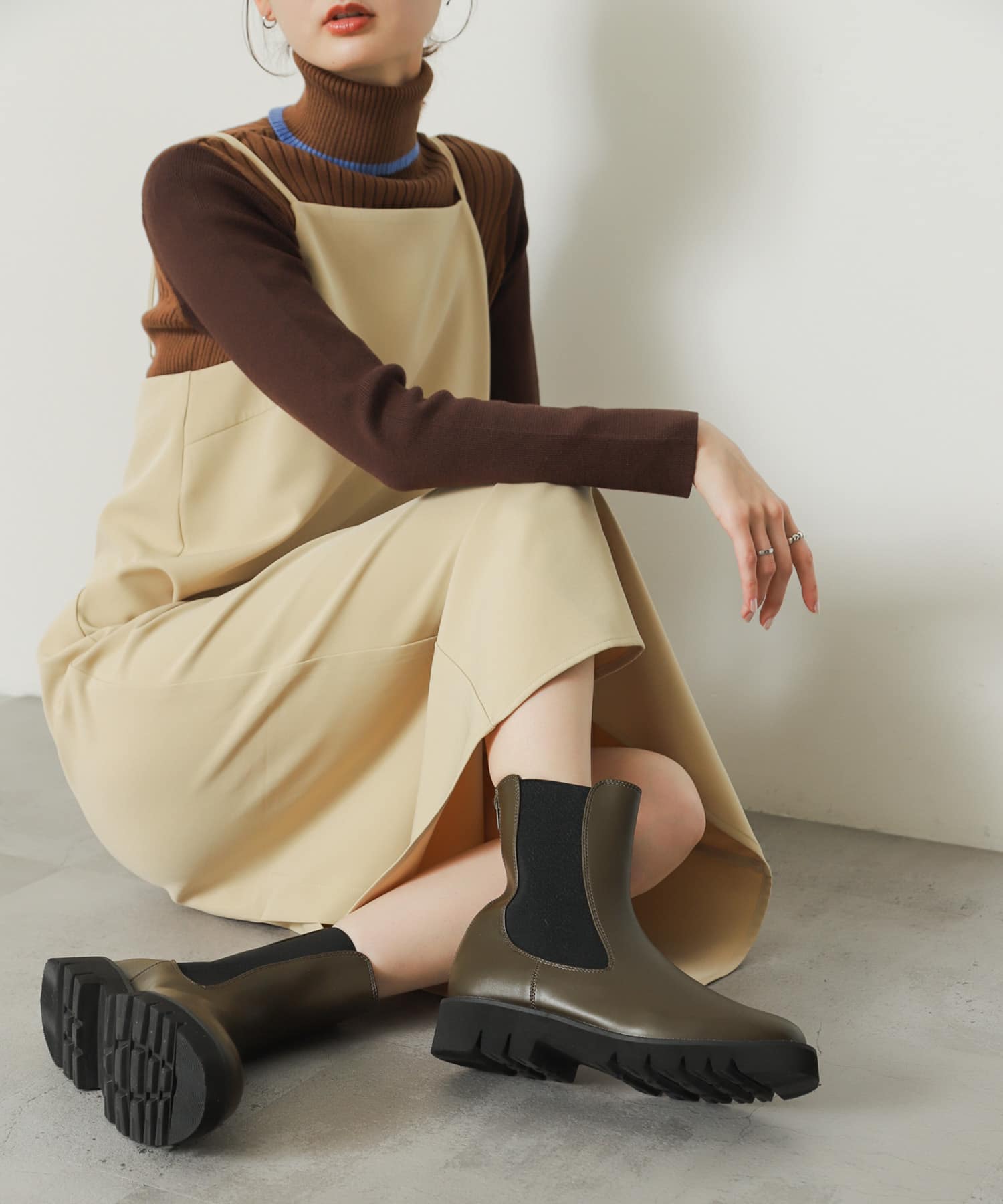 『軽量ソール採用』トラックソールサイドゴアブーツ KHAKI S