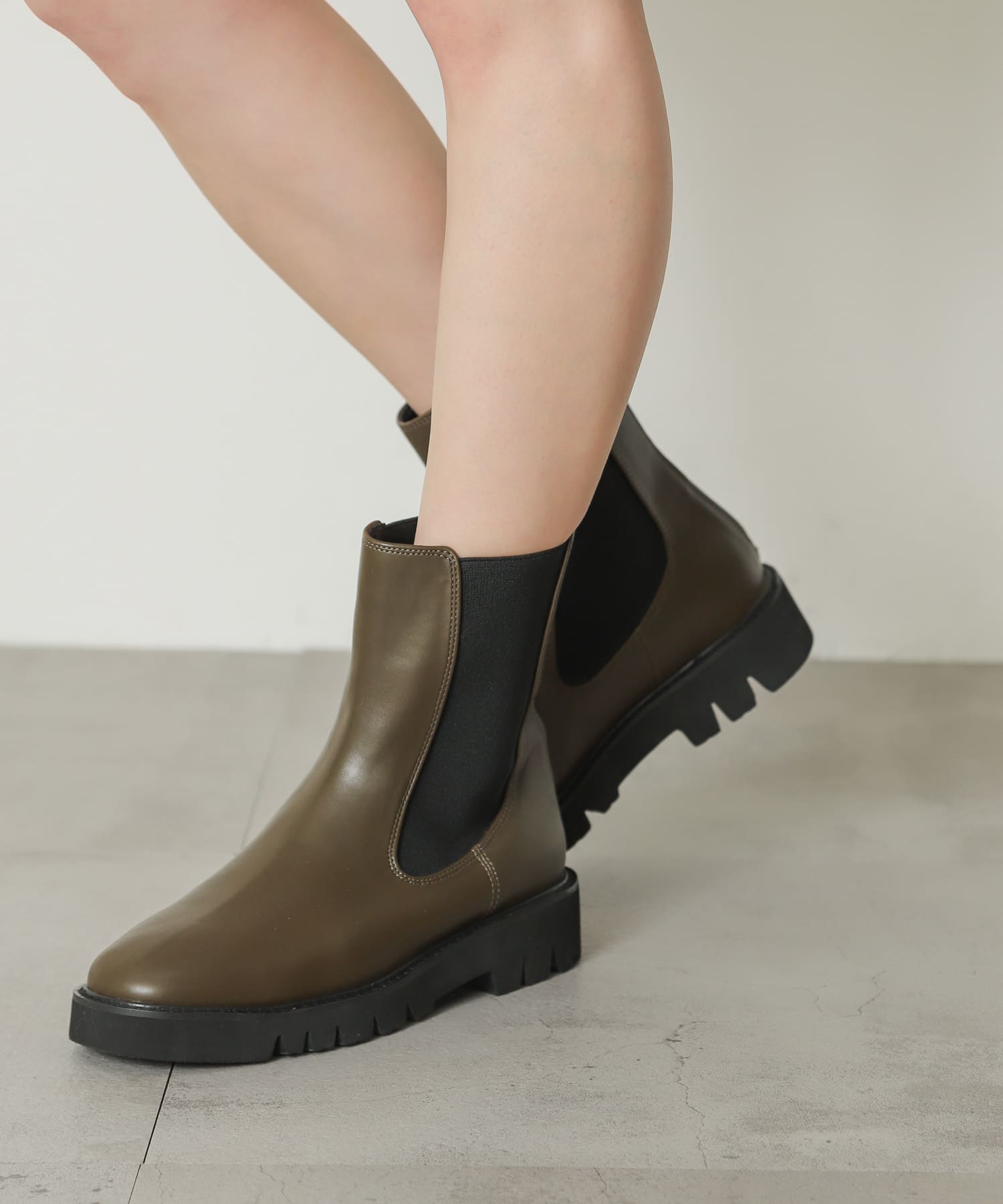 『軽量ソール採用』トラックソールサイドゴアブーツ KHAKI M