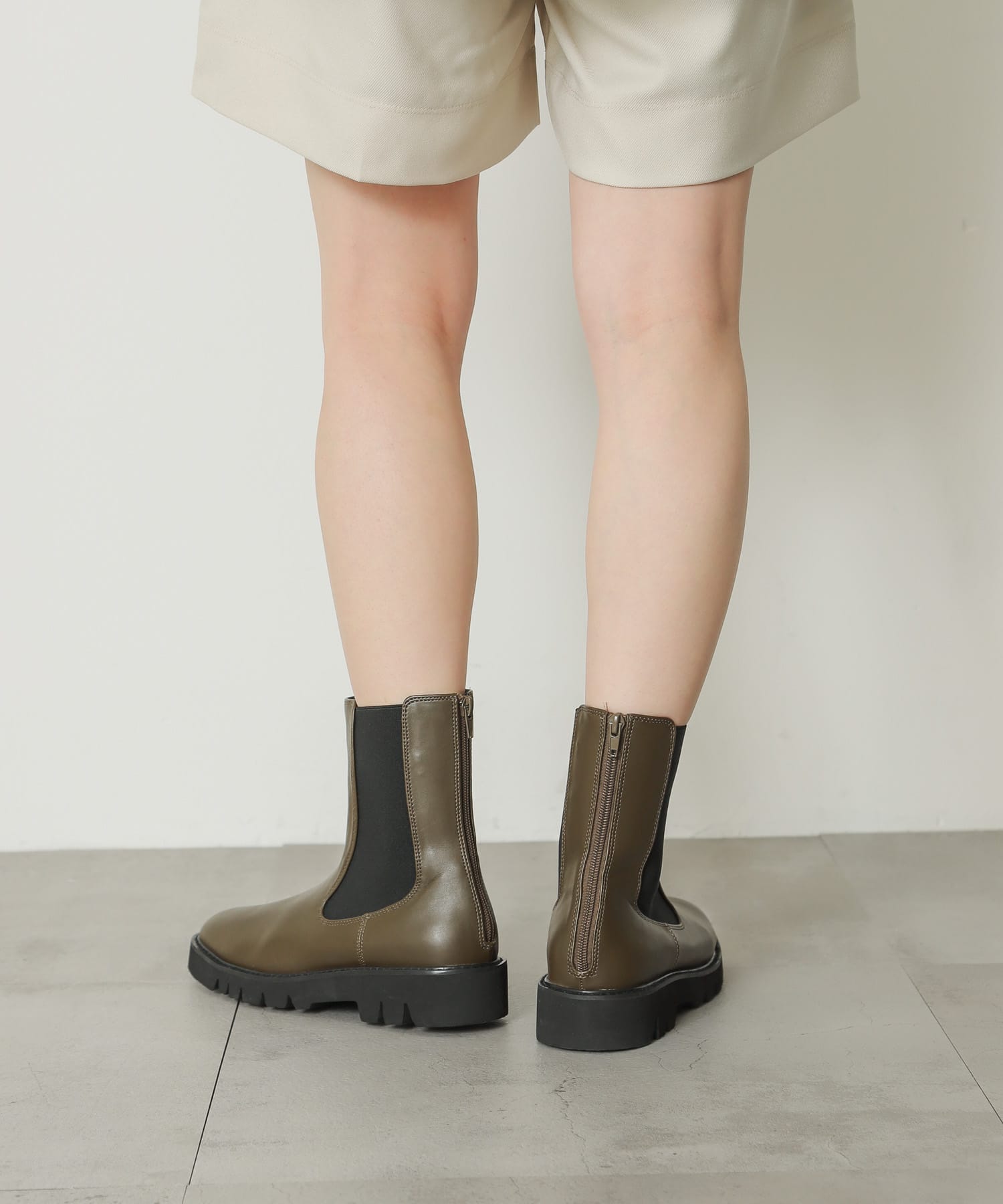 『軽量ソール採用』トラックソールサイドゴアブーツ KHAKI M