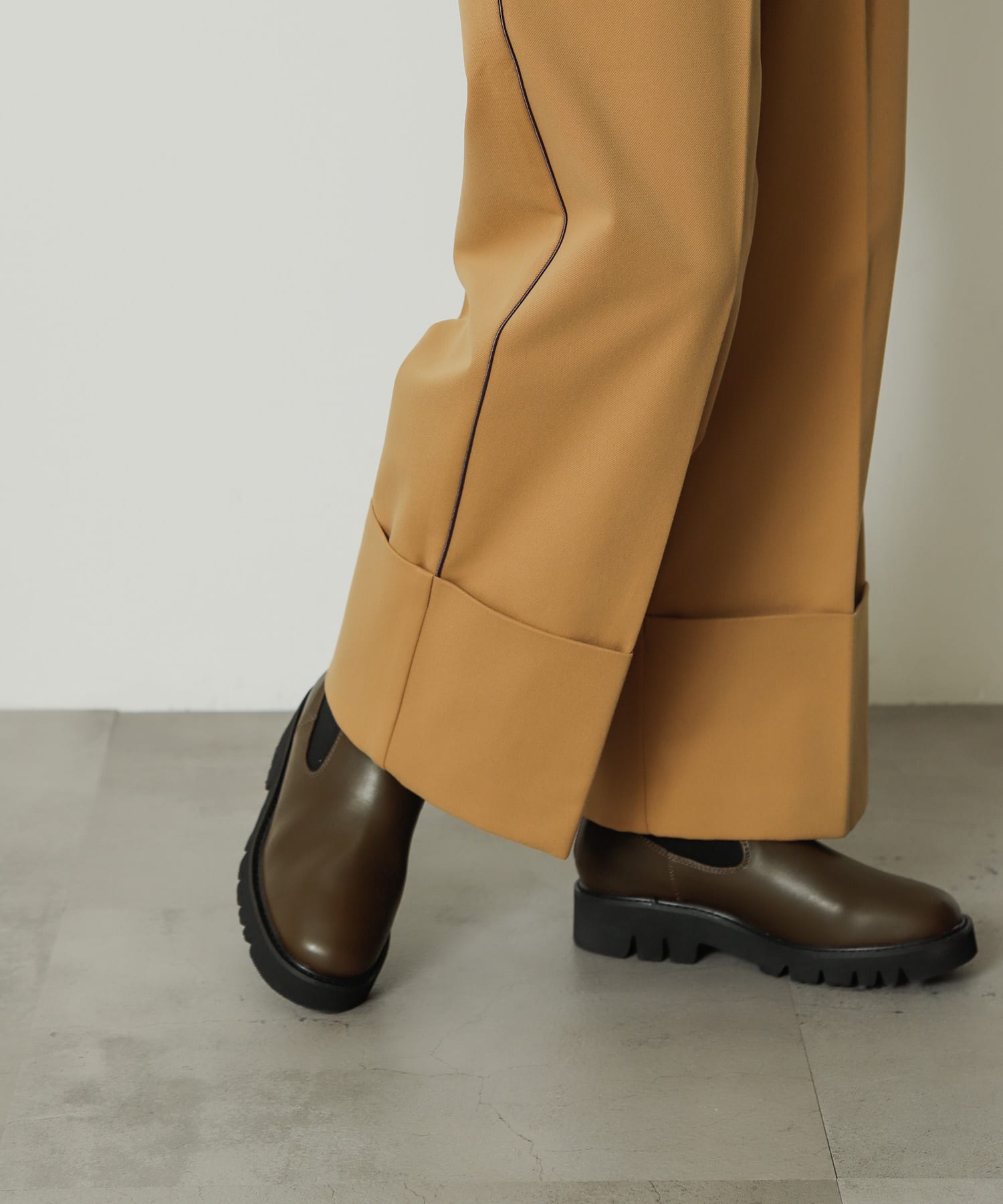 『軽量ソール採用』トラックソールサイドゴアブーツ KHAKI L