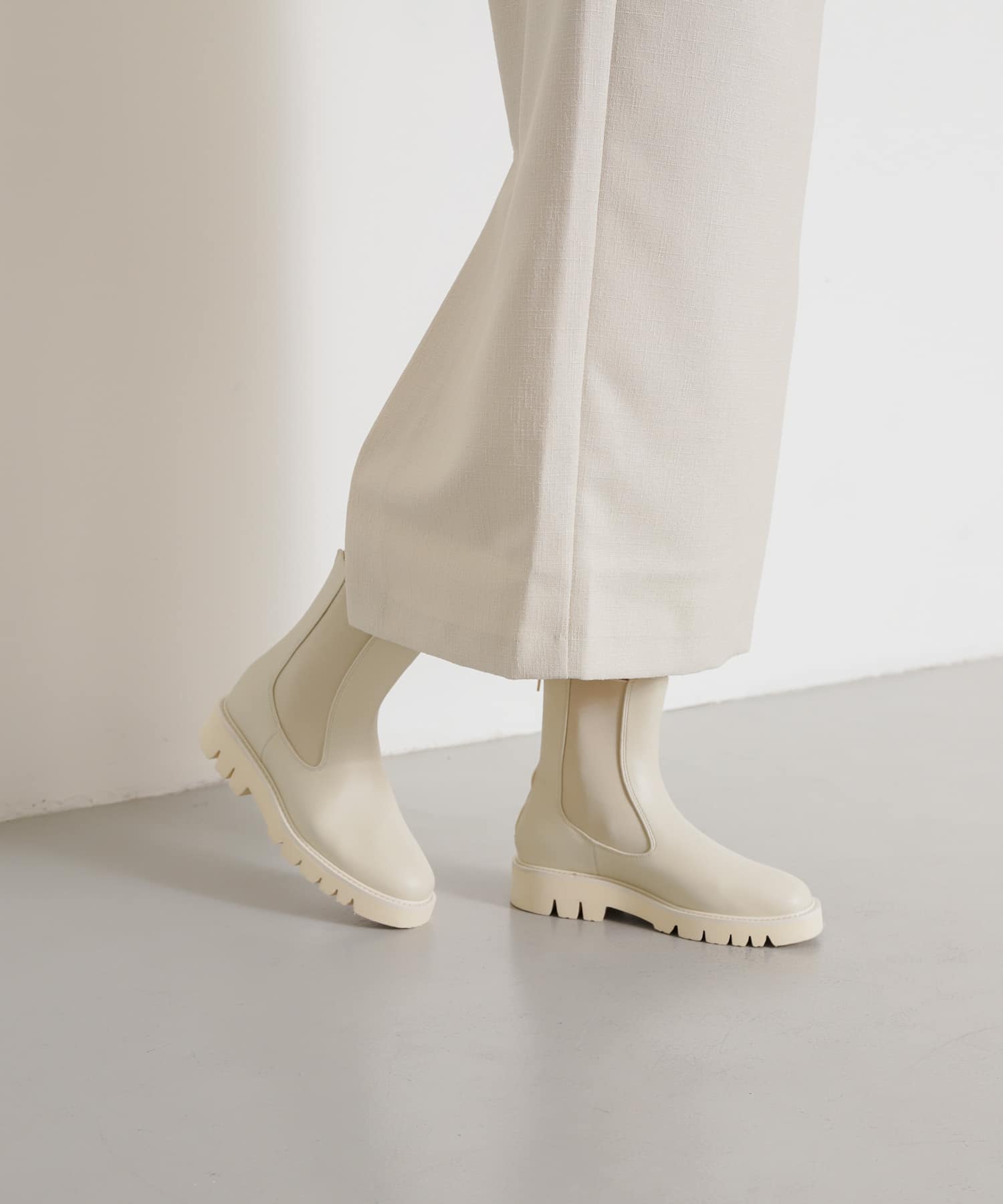 『軽量ソール採用』トラックソールサイドゴアブーツ