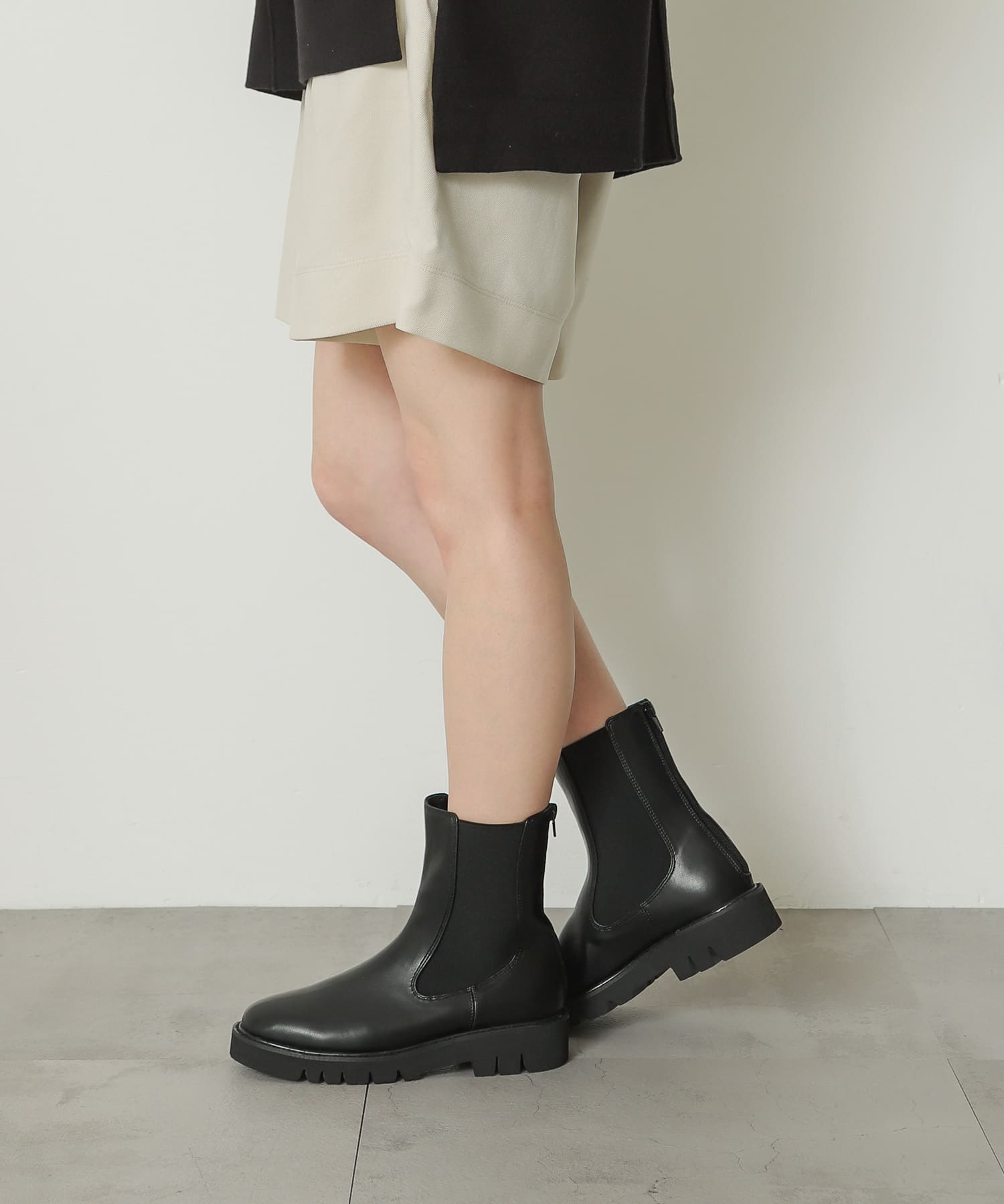 『軽量ソール採用』トラックソールサイドゴアブーツ BLACK M